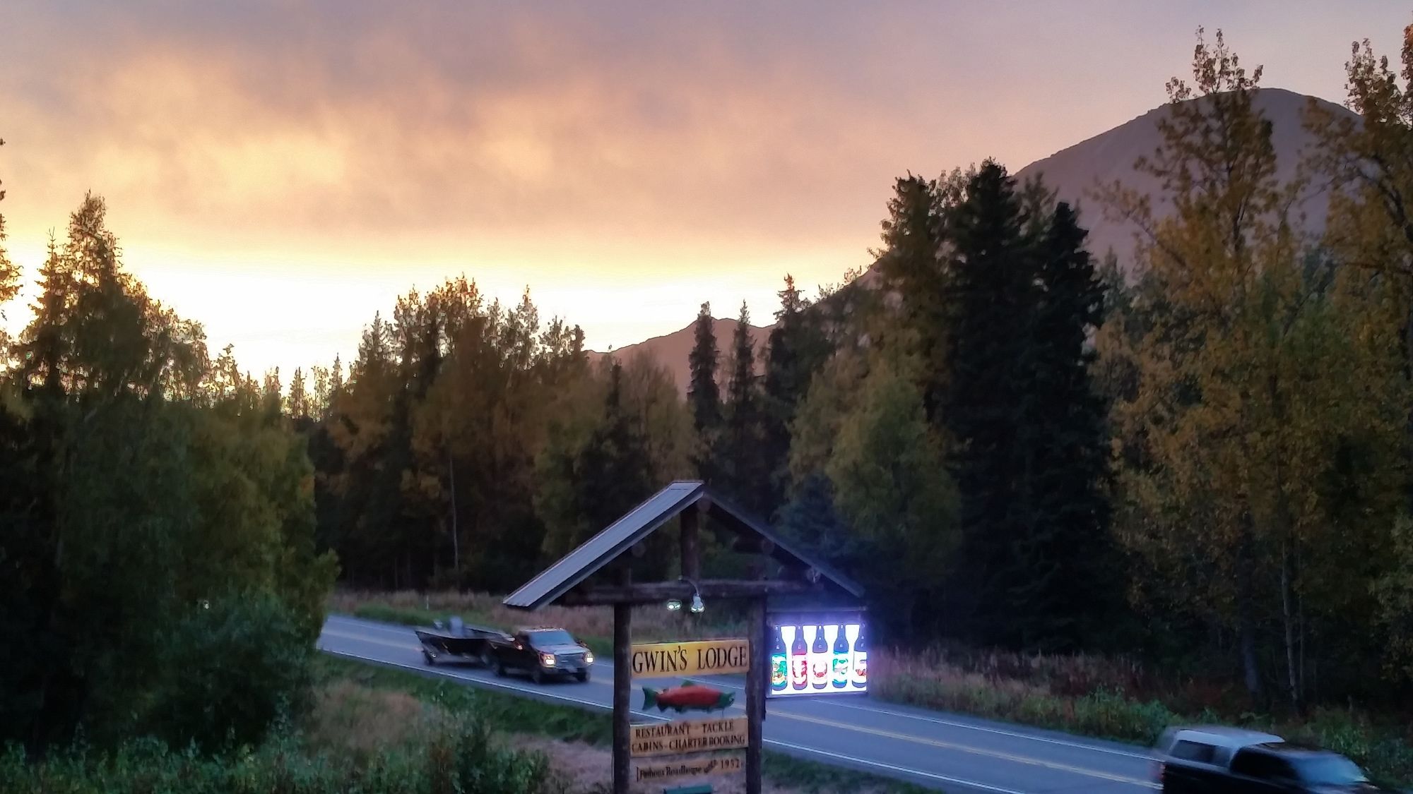 Gwin's Lodge and Restaurant