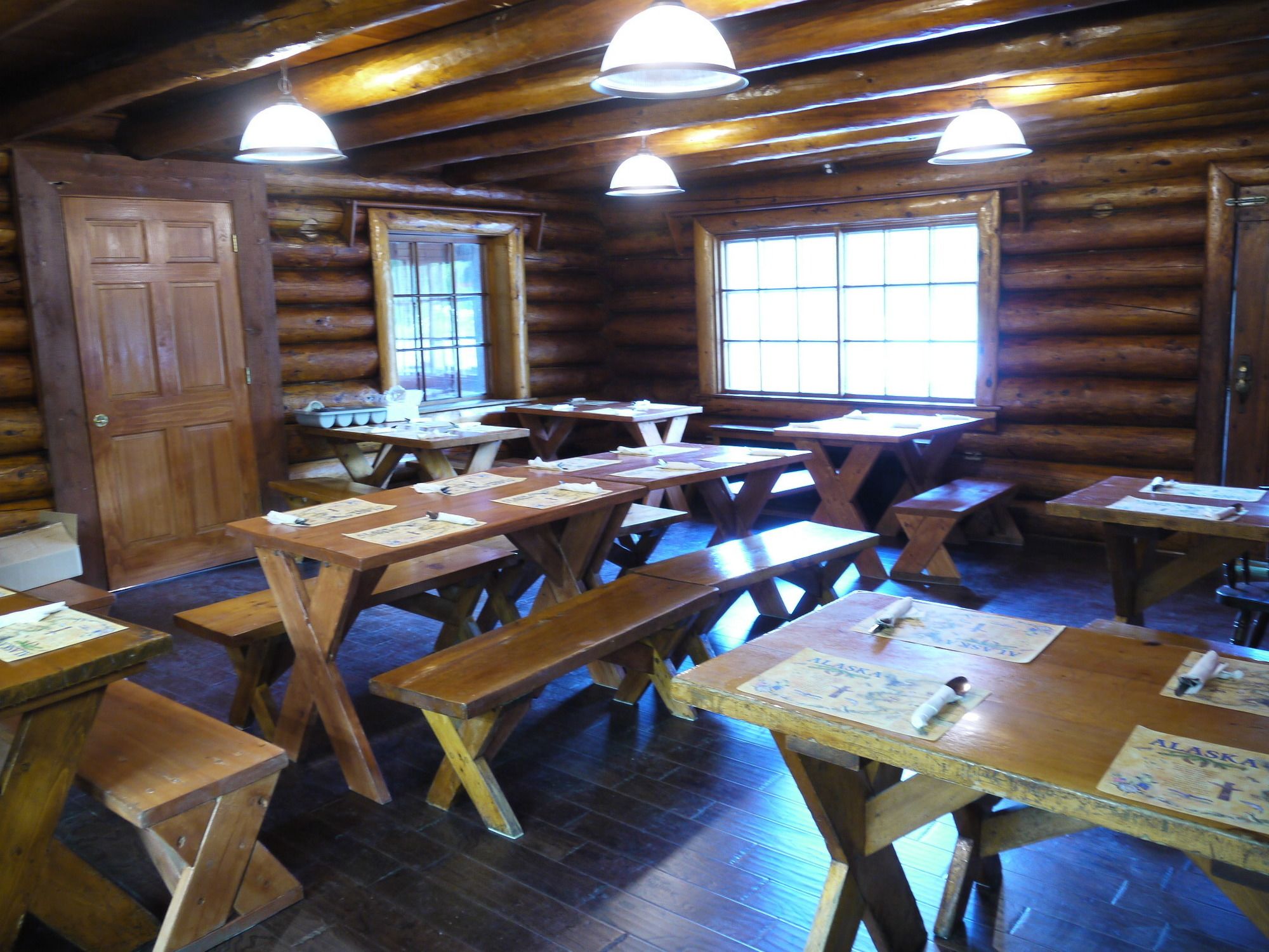 Gwin's Lodge and Restaurant