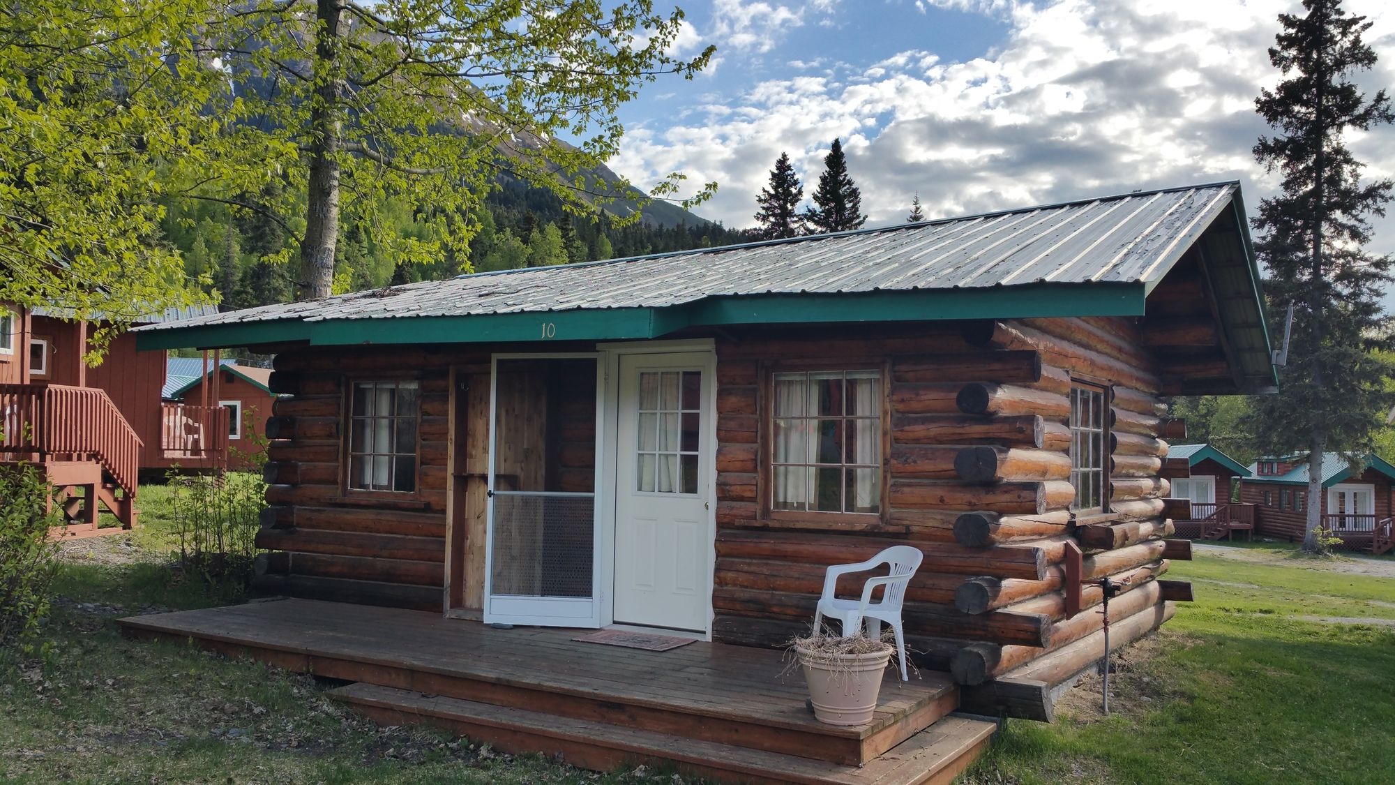 Gwin's Lodge and Restaurant