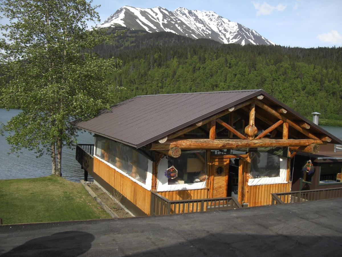 Trail Lake Lodge