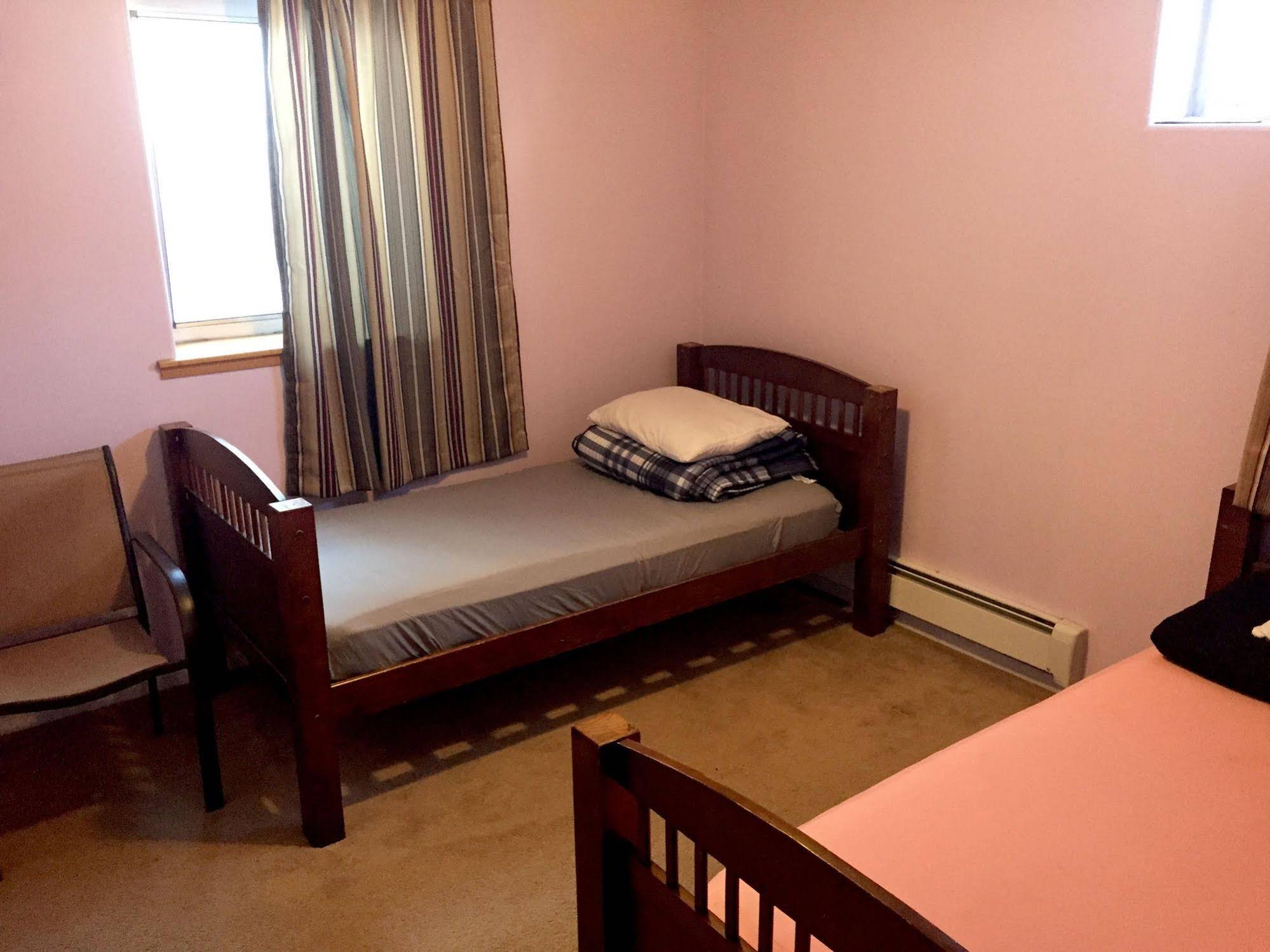 9th Ave Hostel