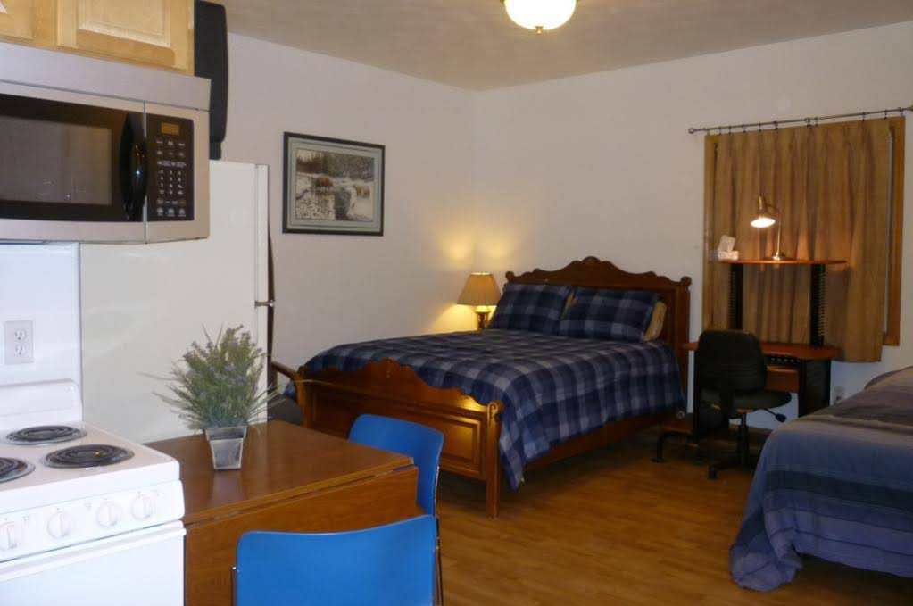 Abbey Archway Inn
