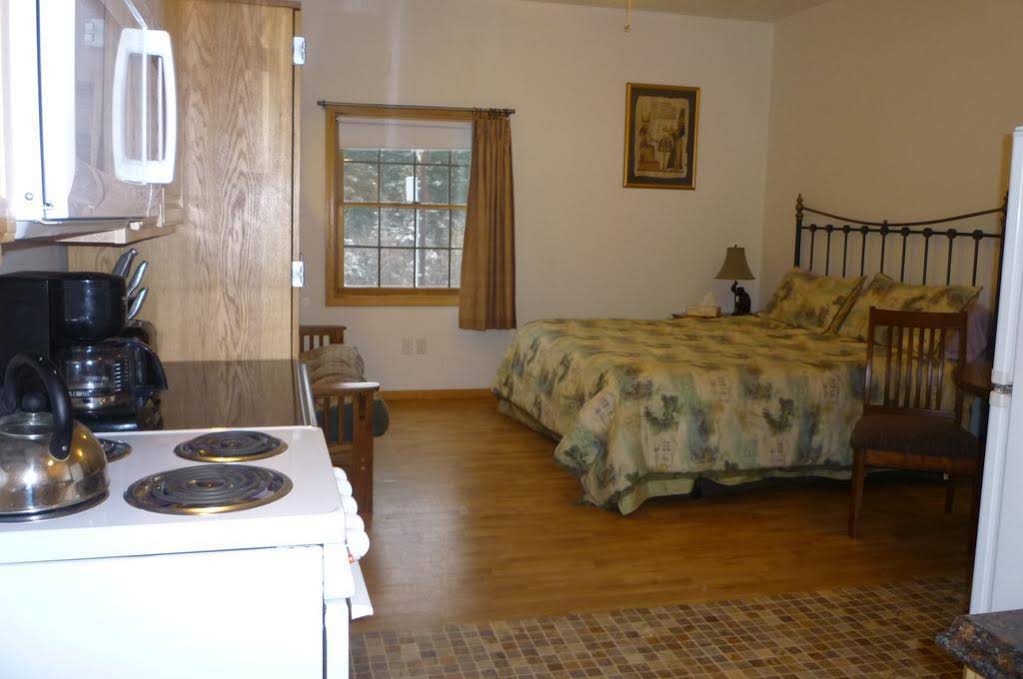 Abbey Archway Inn