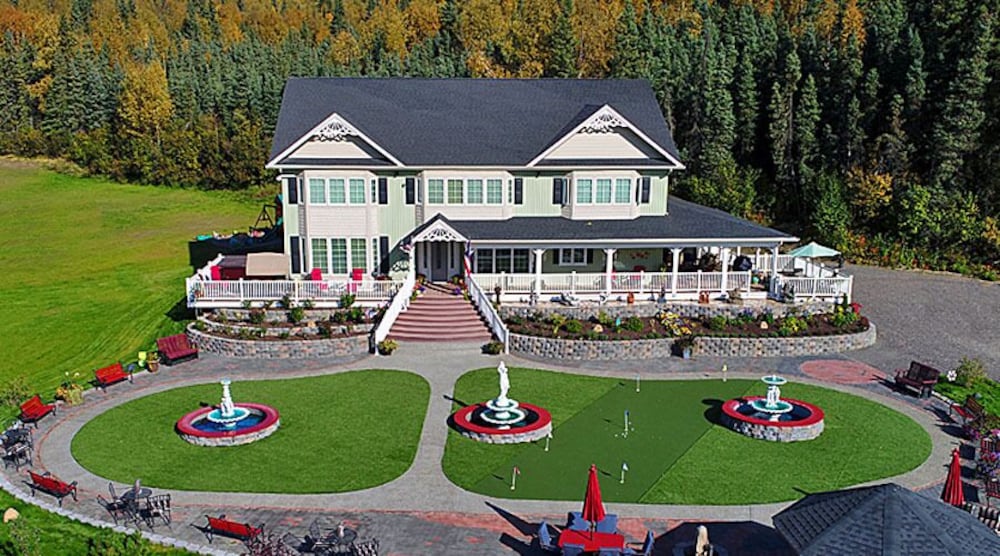 Aurora Pioneer Manor