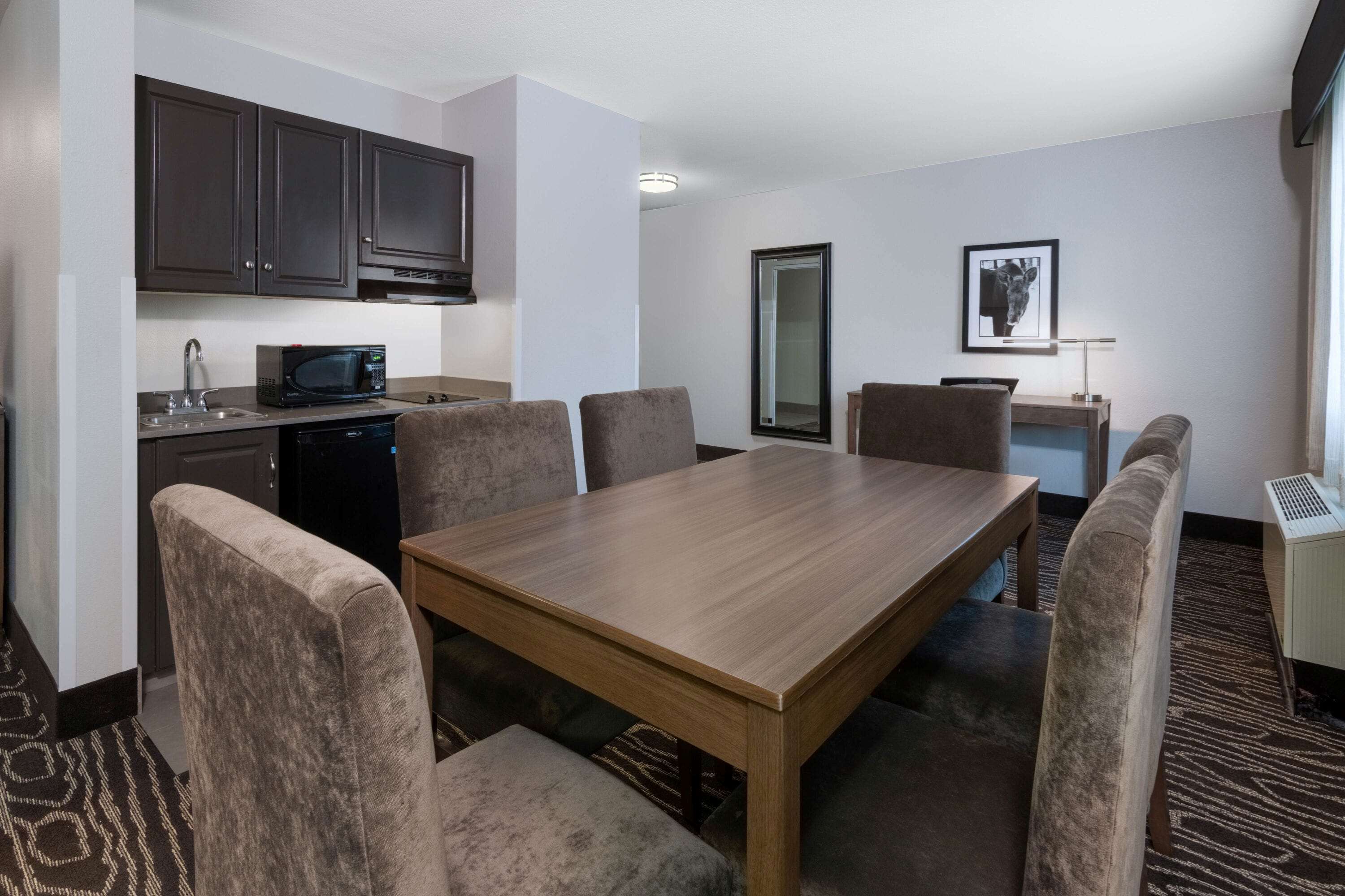 La Quinta Inn & Suites by Wyndham Fairbanks Airport