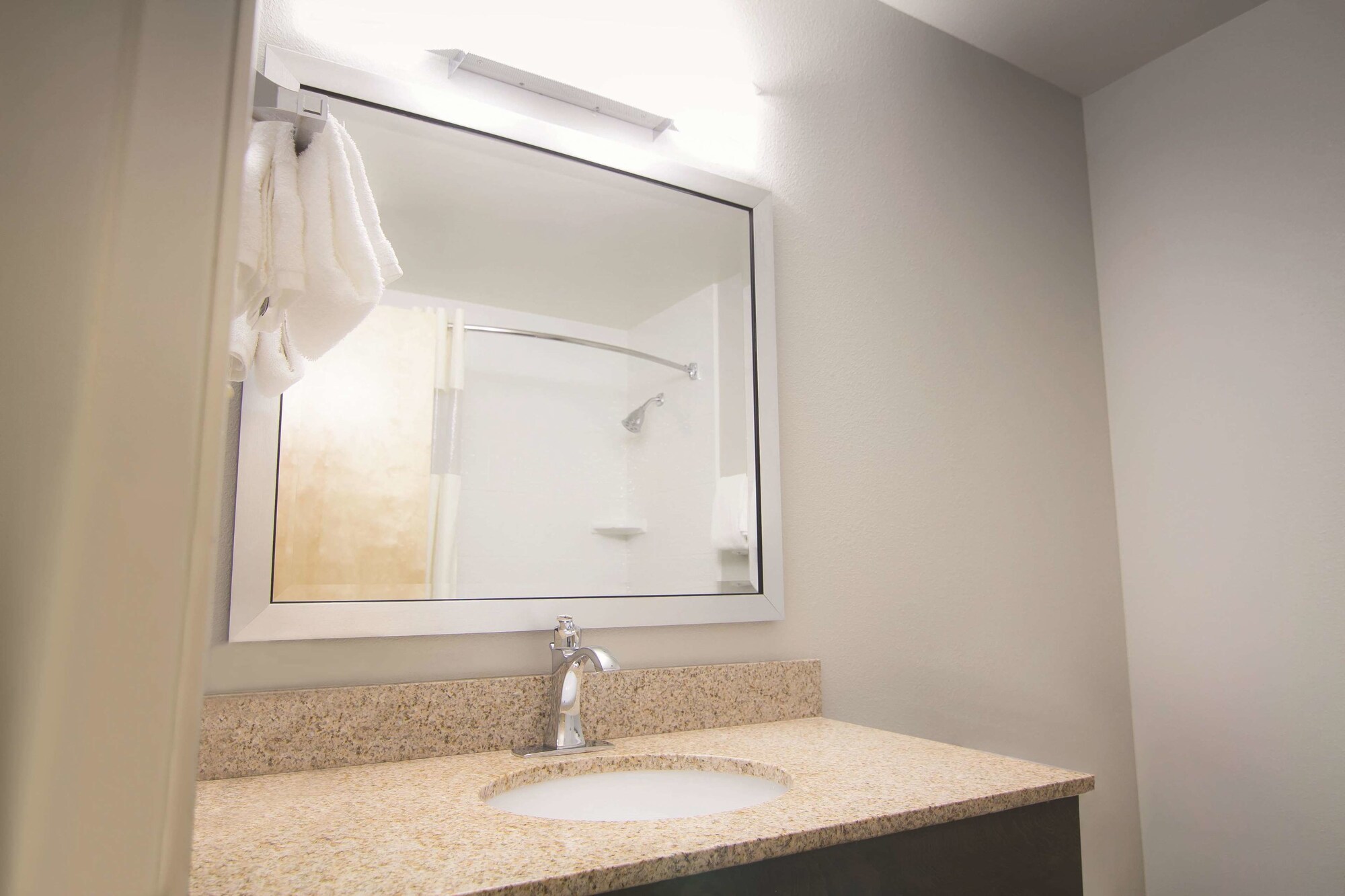 La Quinta Inn & Suites by Wyndham Fairbanks Airport