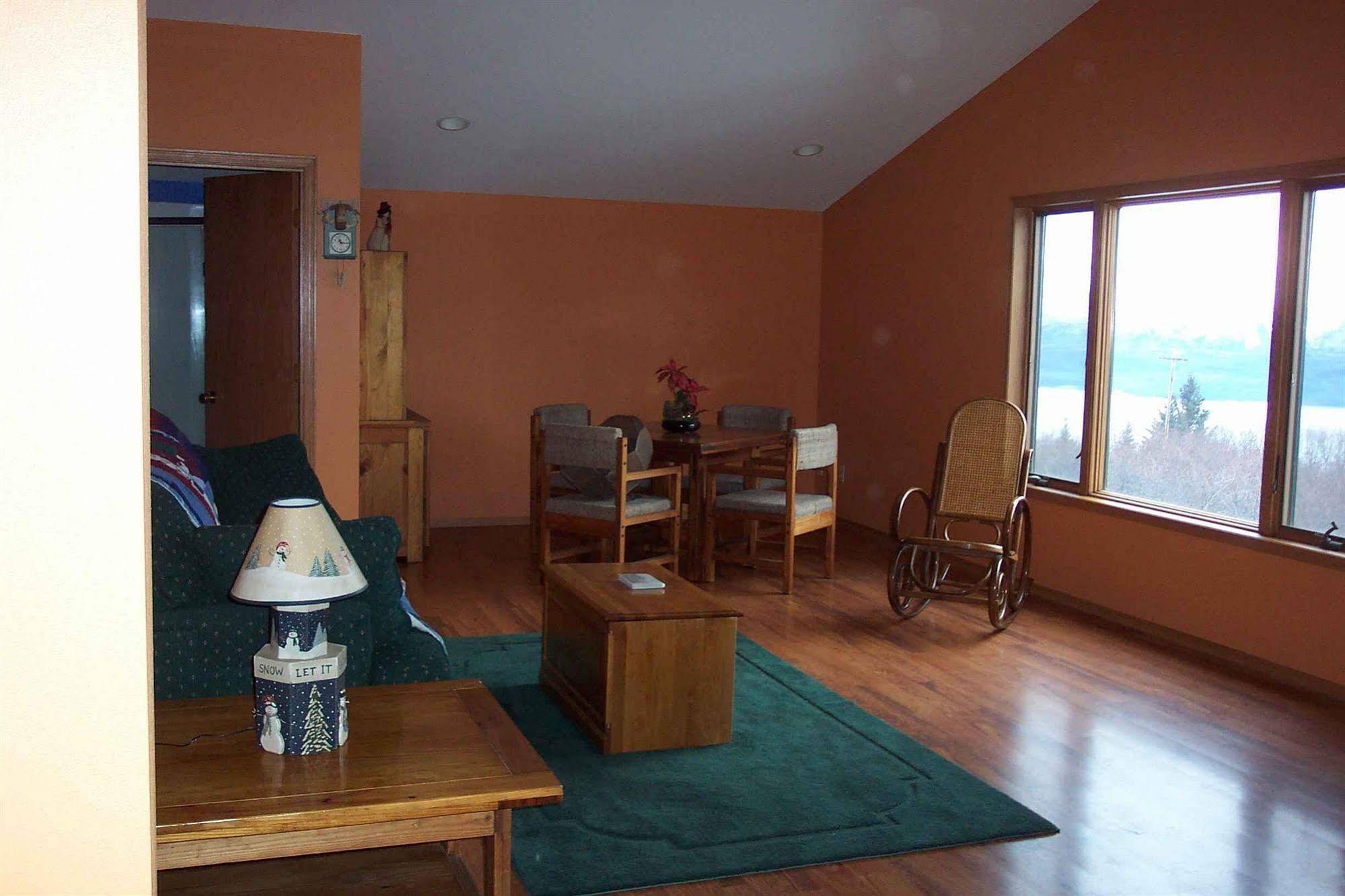 Timber Bay Bed & Breakfast