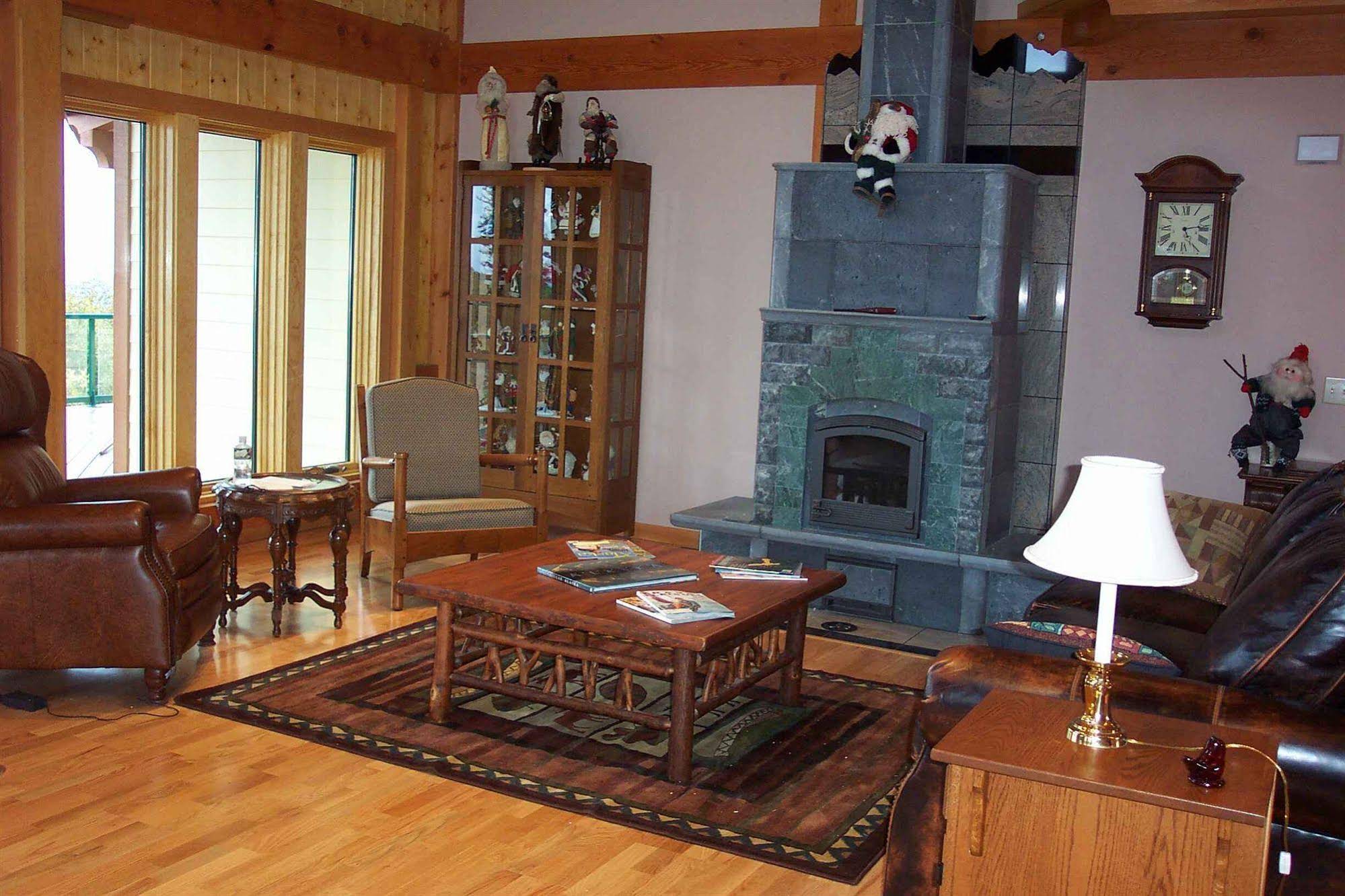 Timber Bay Bed & Breakfast