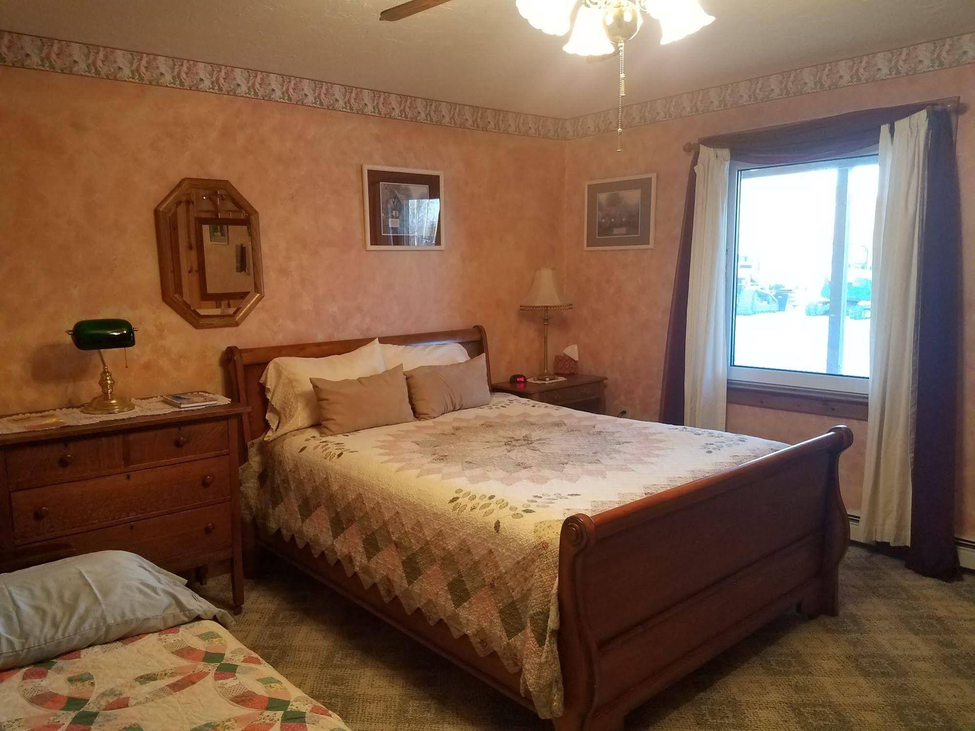 Denali Touch of Wilderness Bed and Breakfast Inn