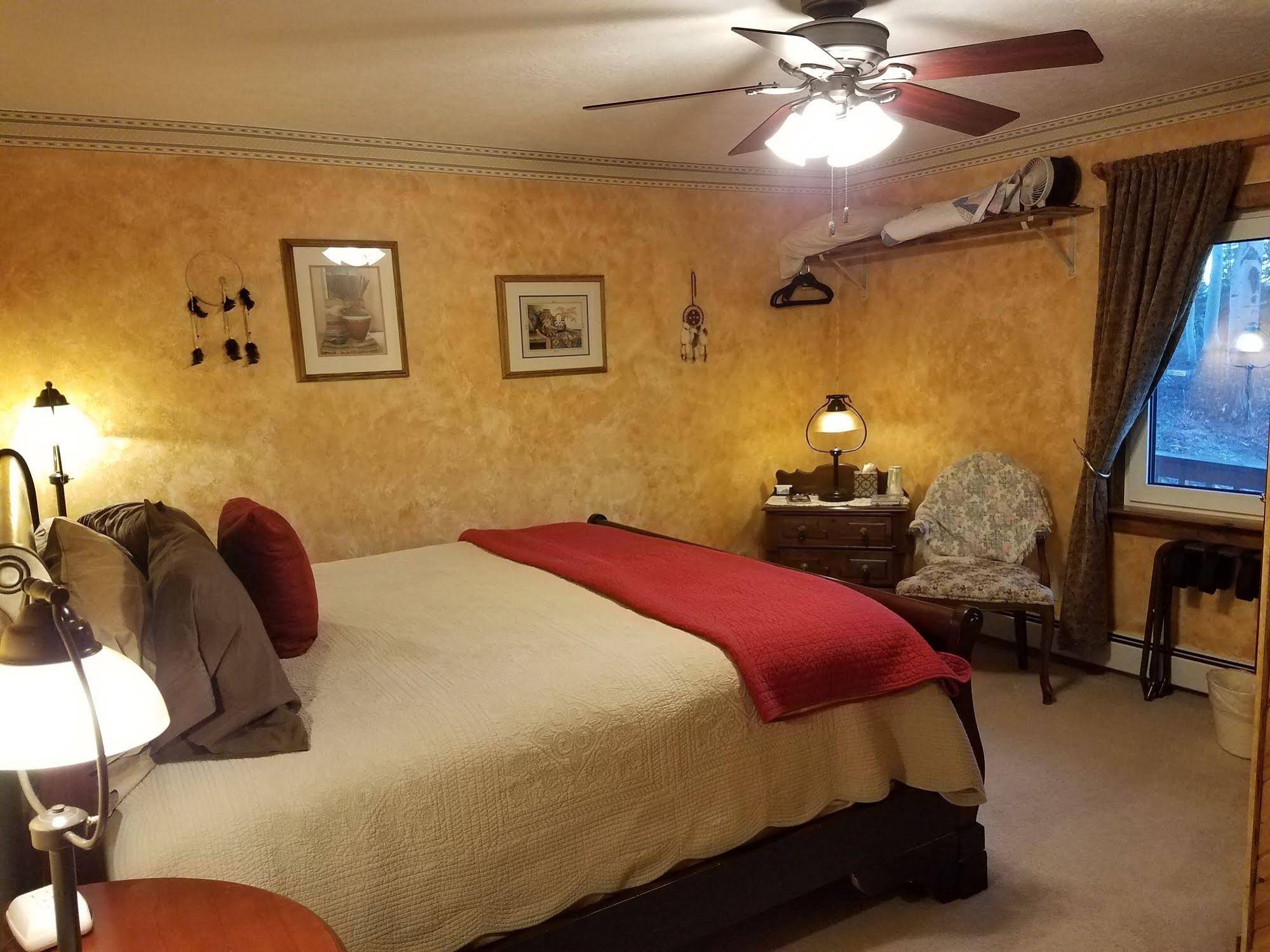 Denali Touch of Wilderness Bed and Breakfast Inn