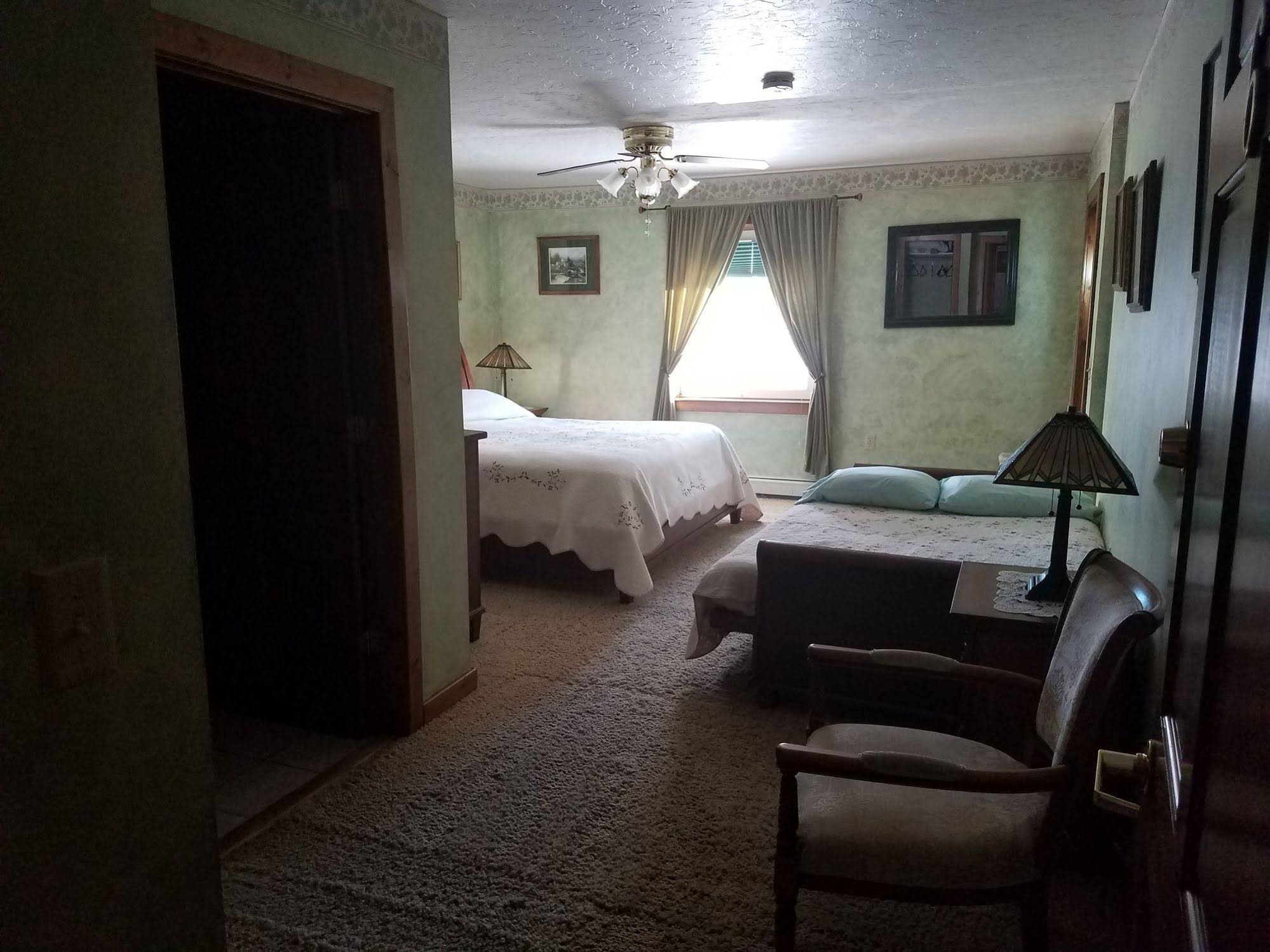 Denali Touch of Wilderness Bed and Breakfast Inn