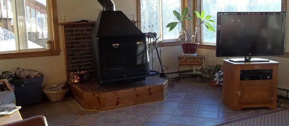 Denali Touch of Wilderness Bed and Breakfast Inn