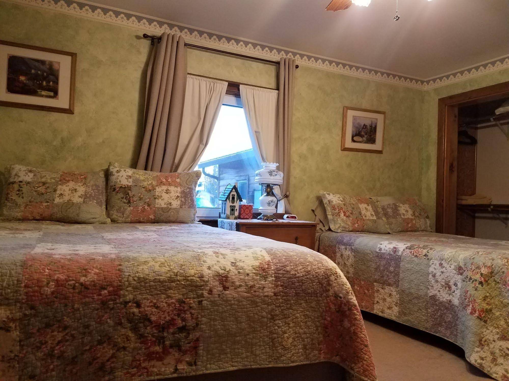 Denali Touch of Wilderness Bed and Breakfast Inn