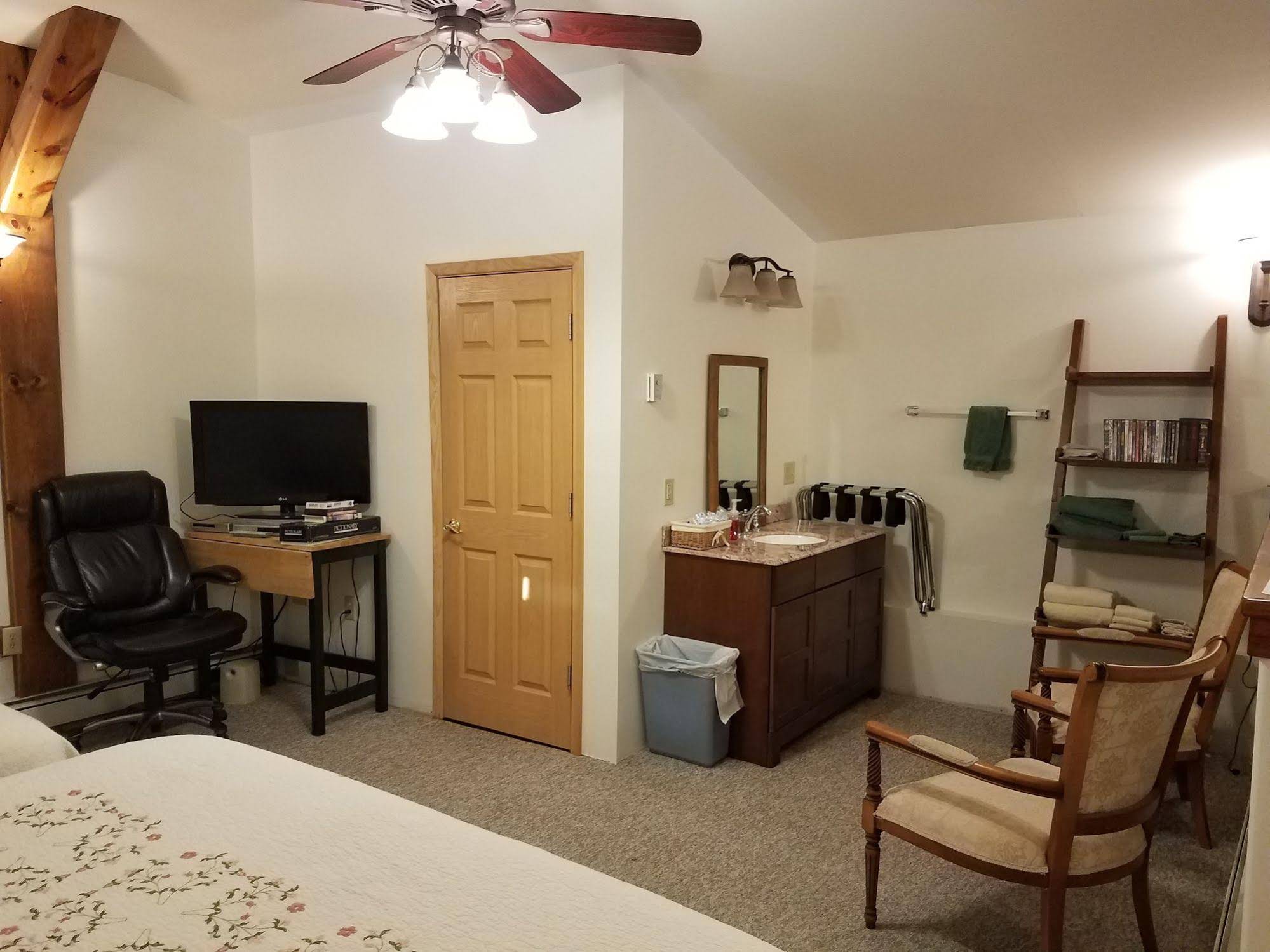 Denali Touch of Wilderness Bed and Breakfast Inn