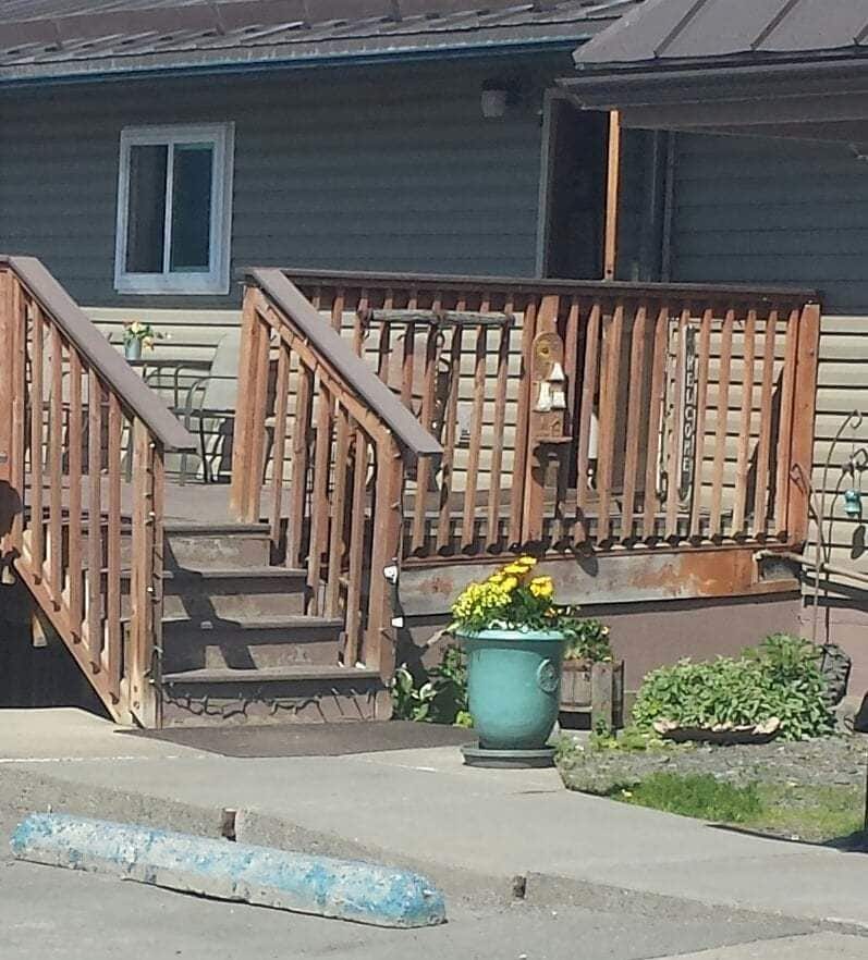 Beluga Lake Lodge