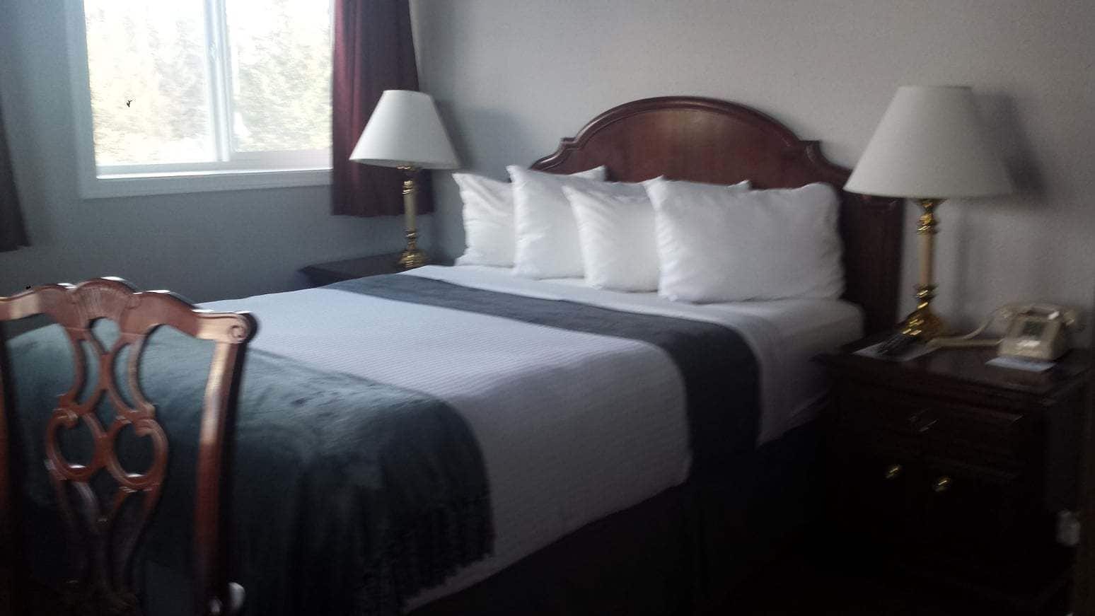 Beluga Lake Lodge