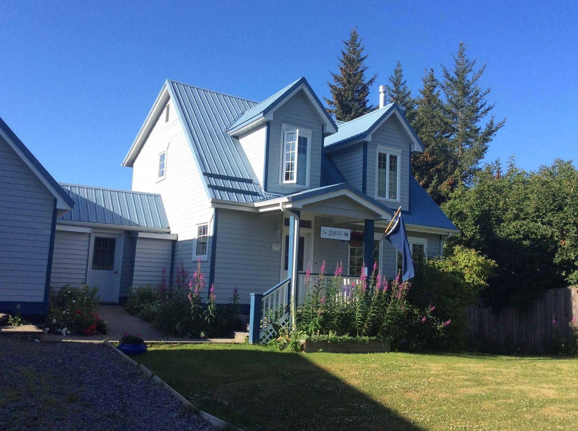 The Spyglass Inn B&B