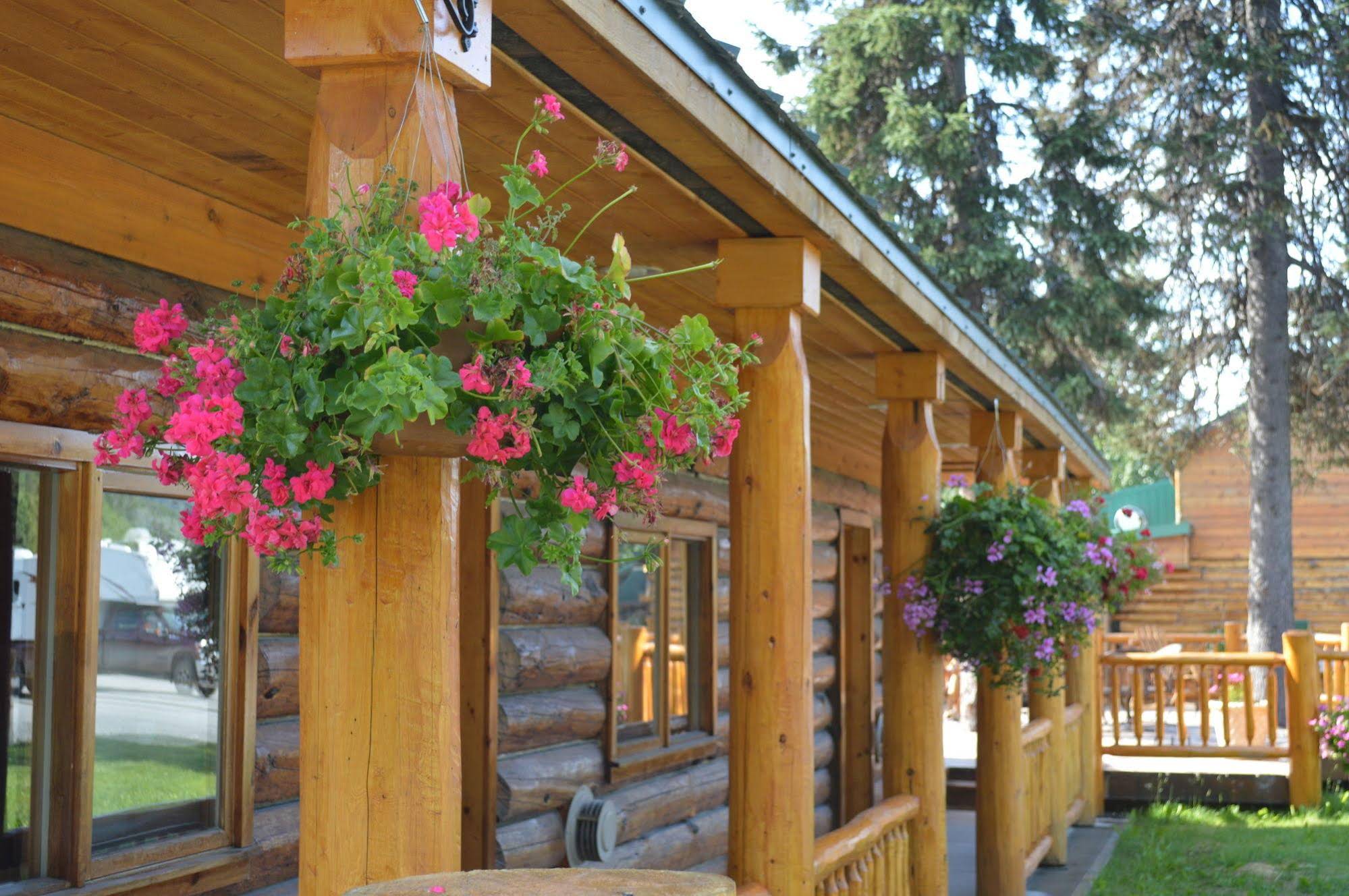 Summit Lake Lodge