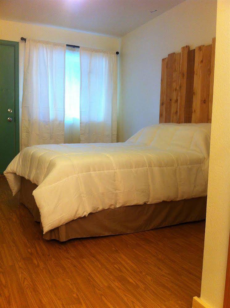 Fourth Avenue Lodging
