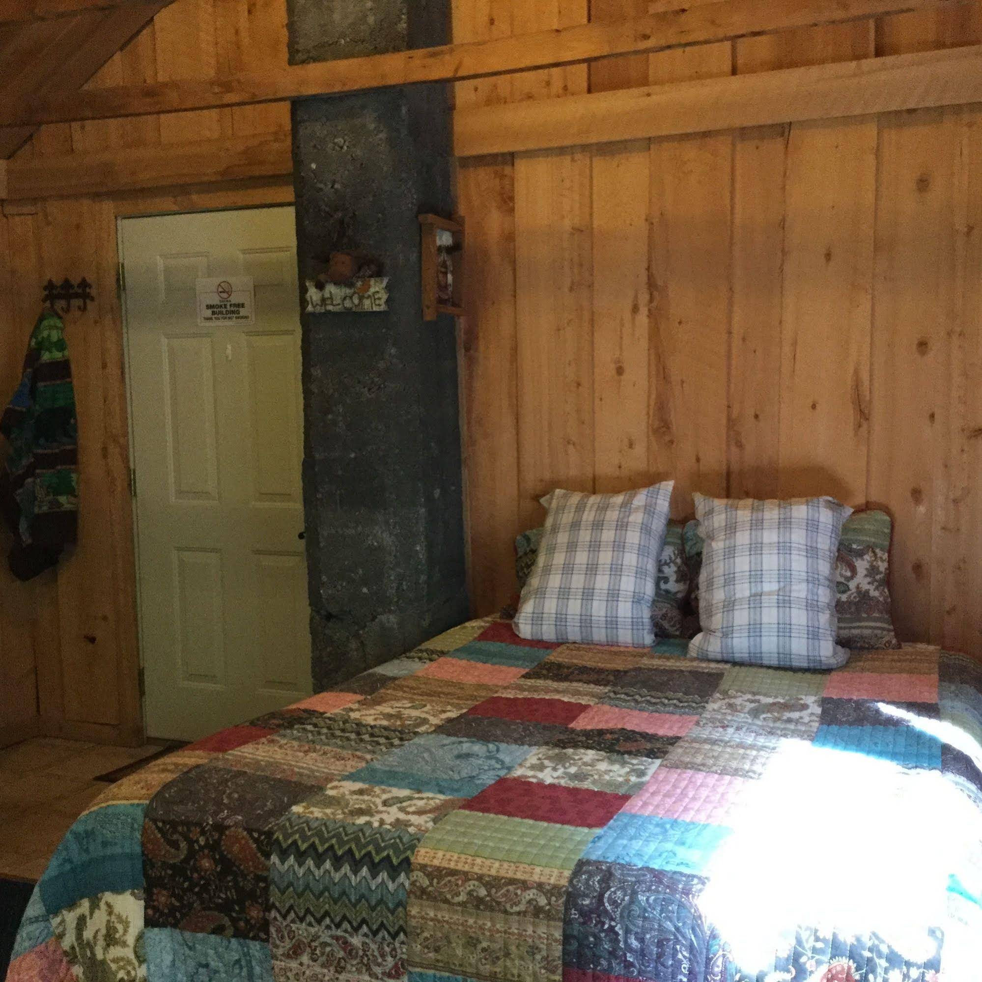 Renfro's Lakeside Retreat