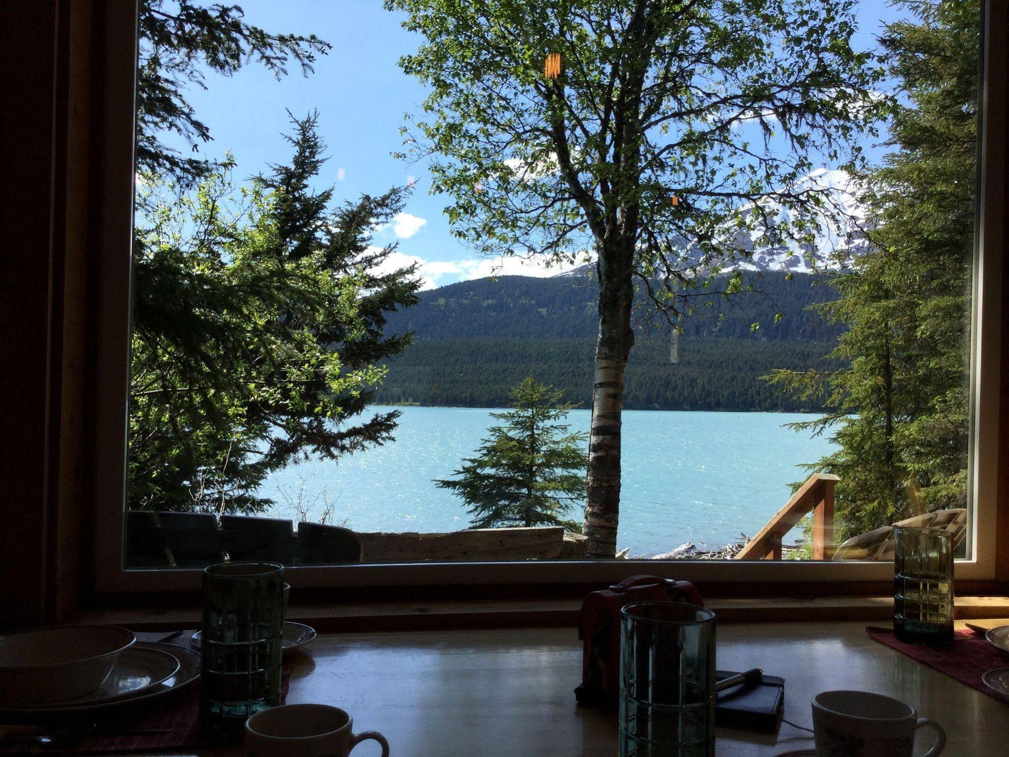 Renfro's Lakeside Retreat