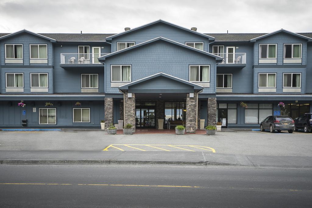 Seward Harbor 360 Hotel