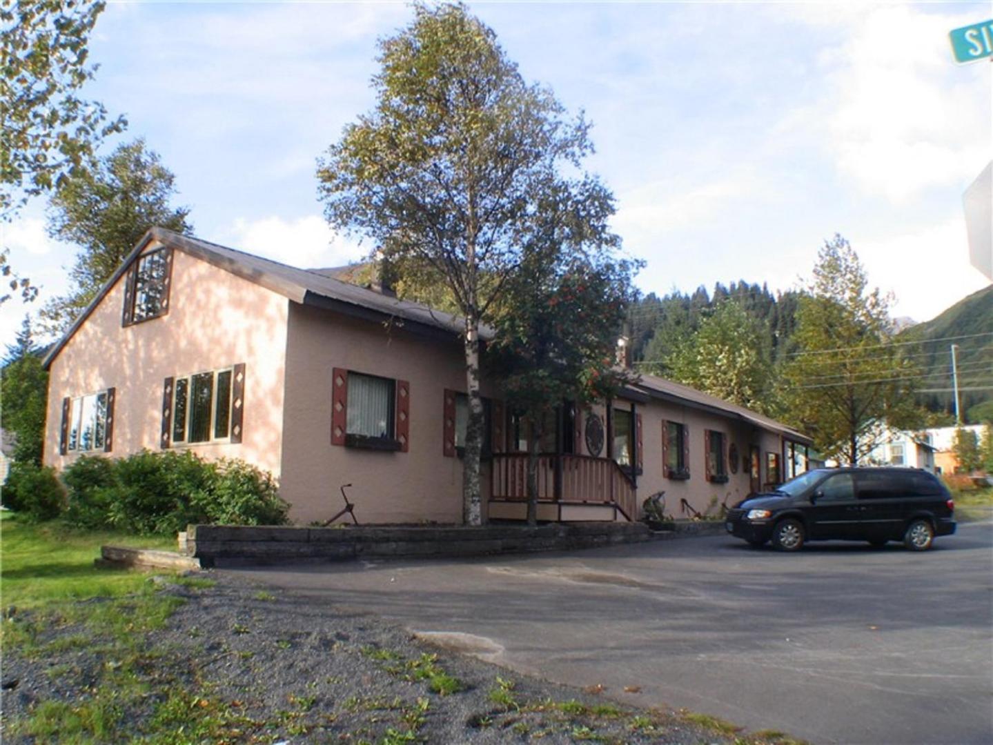 Summit View Lodge