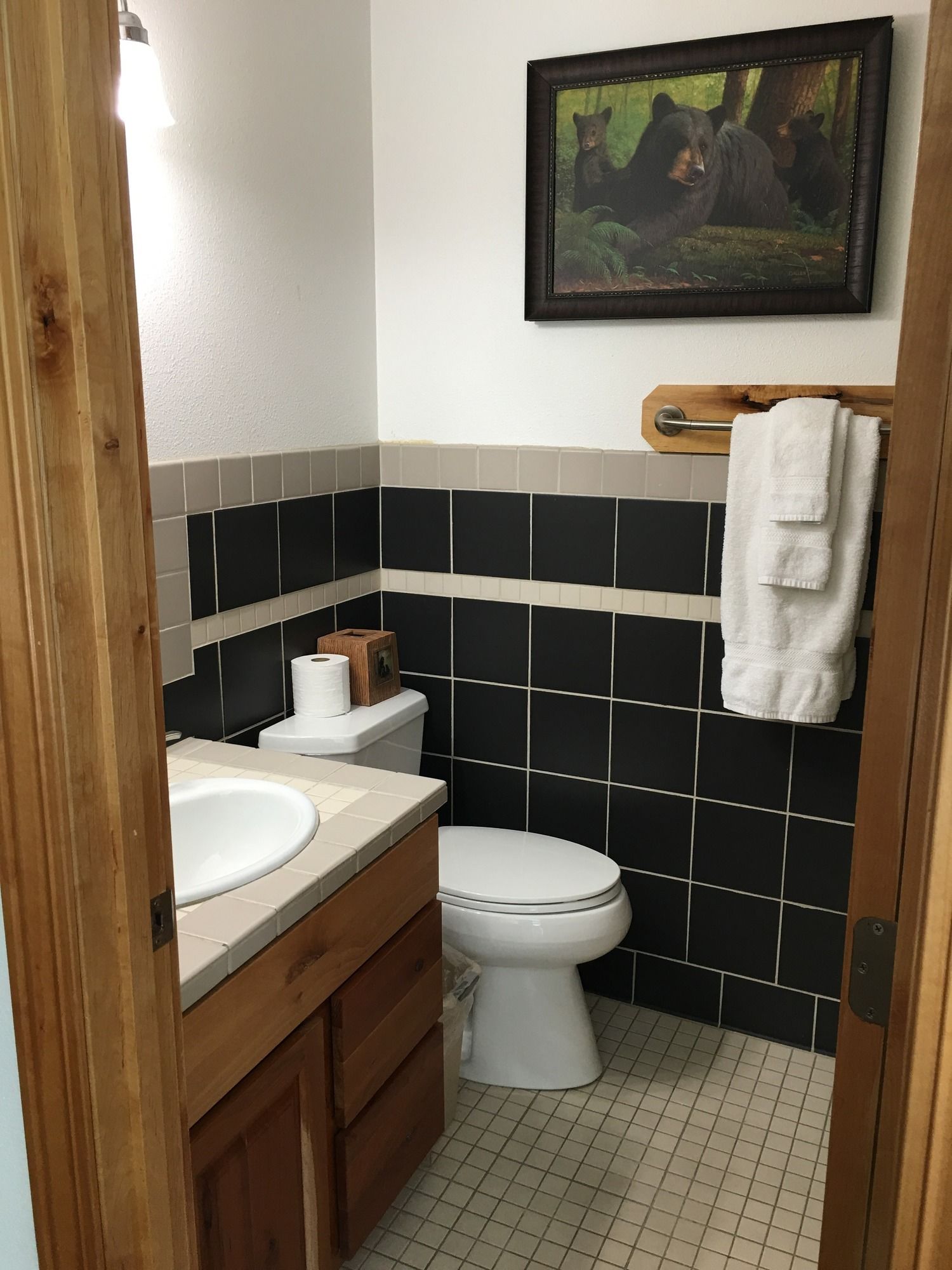 Twin Peaks Lodge and RV Park