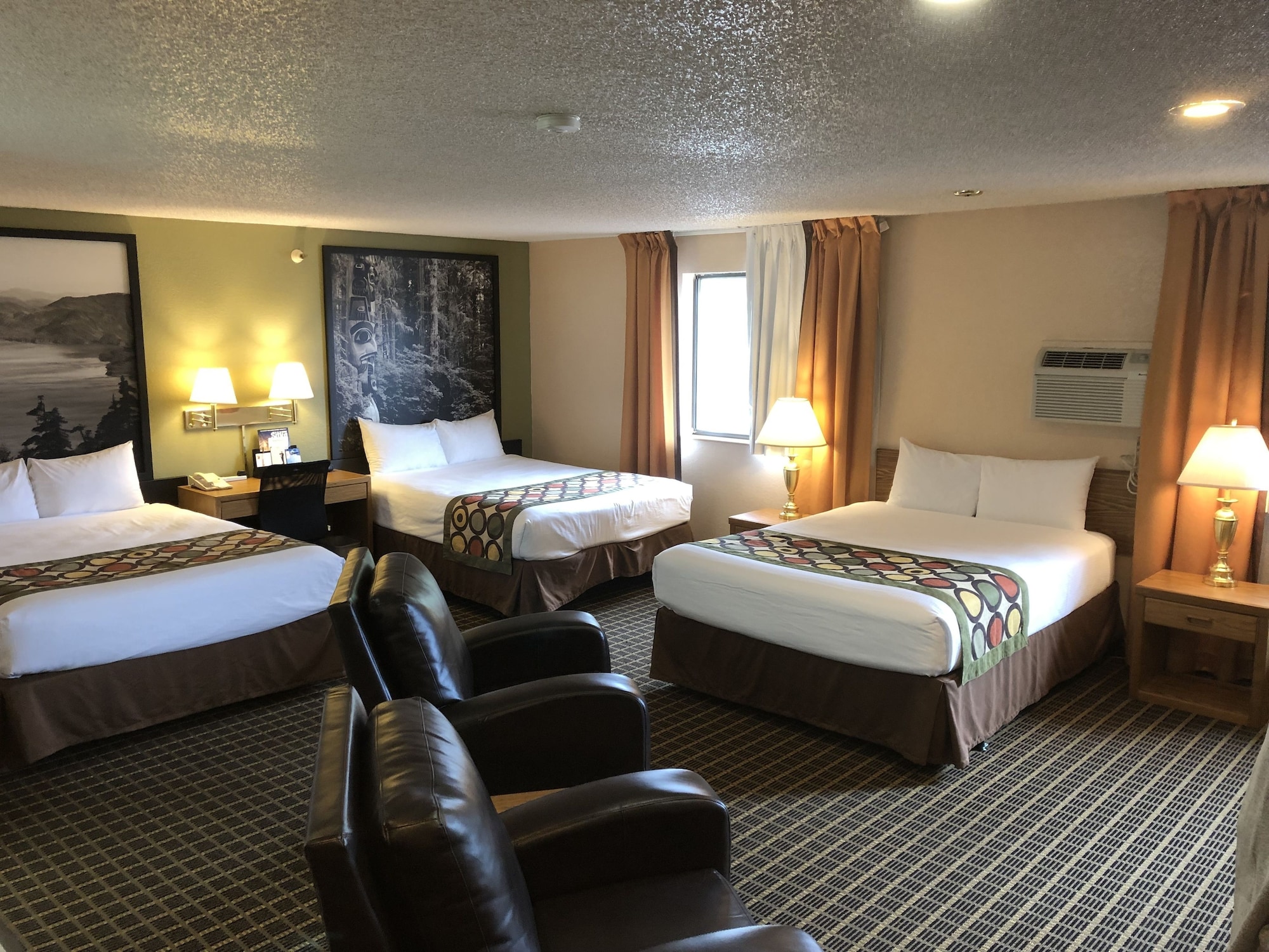 Baranof Lodge