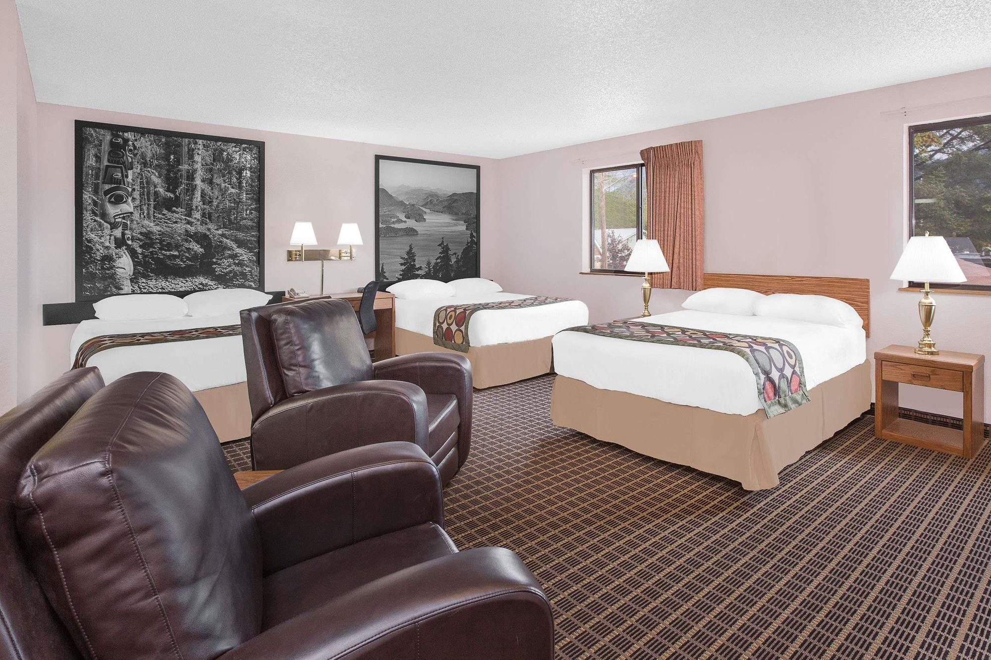 Baranof Lodge