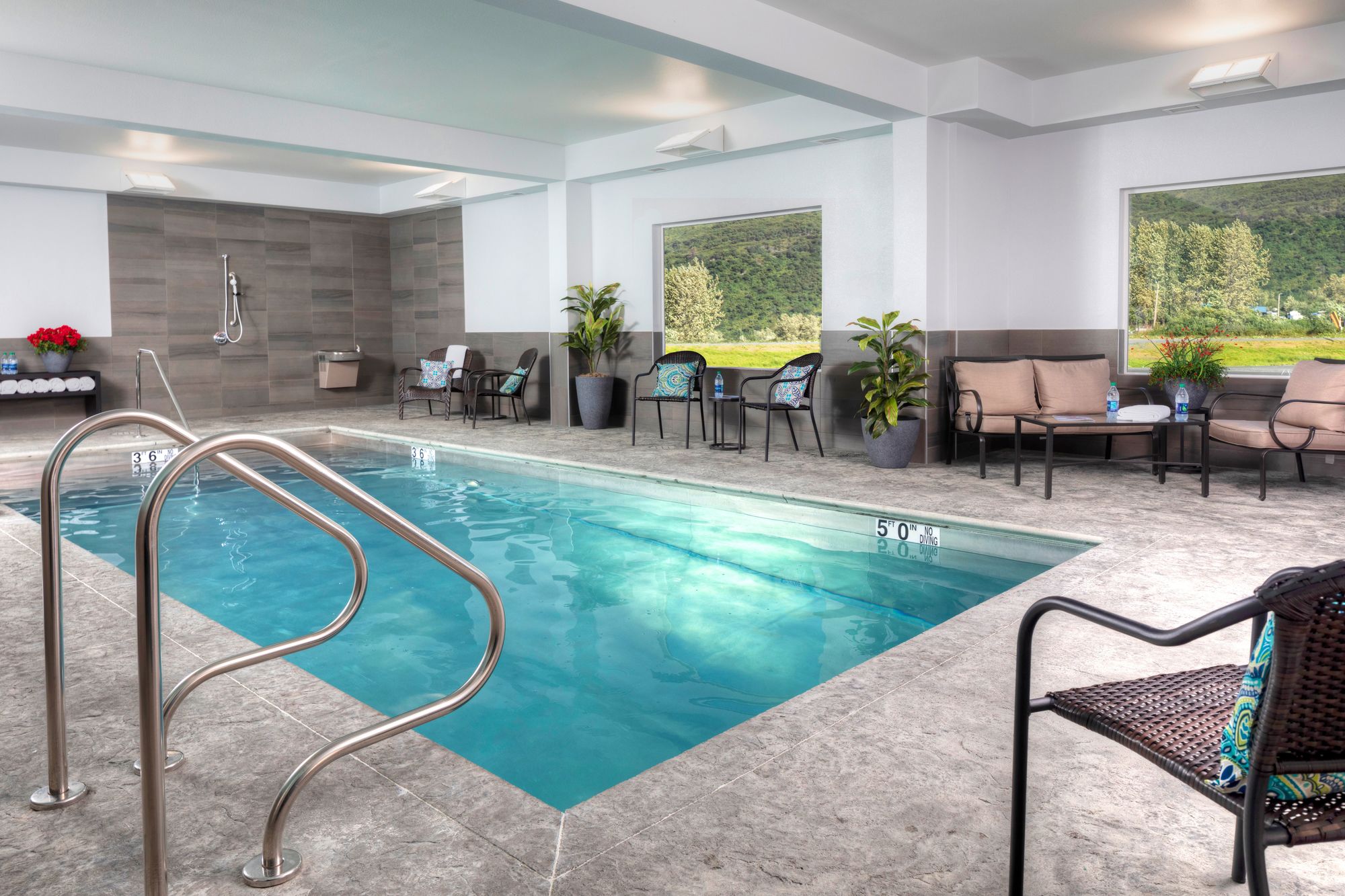 Totem Hotel & Suites