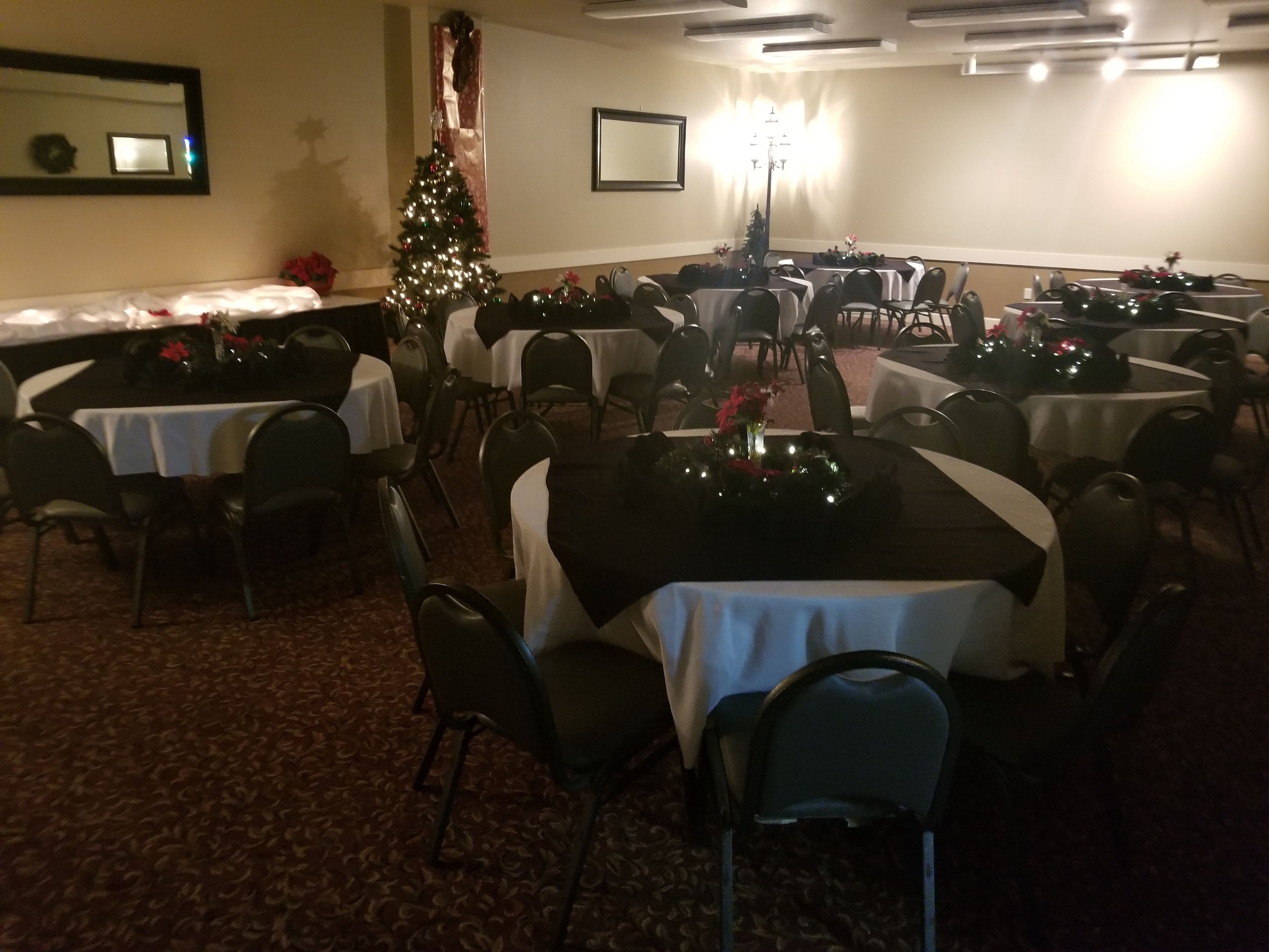 Grand View Inn & Suites