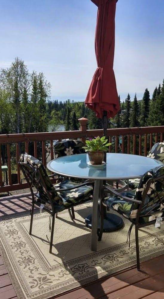 A Mooseberry Inn