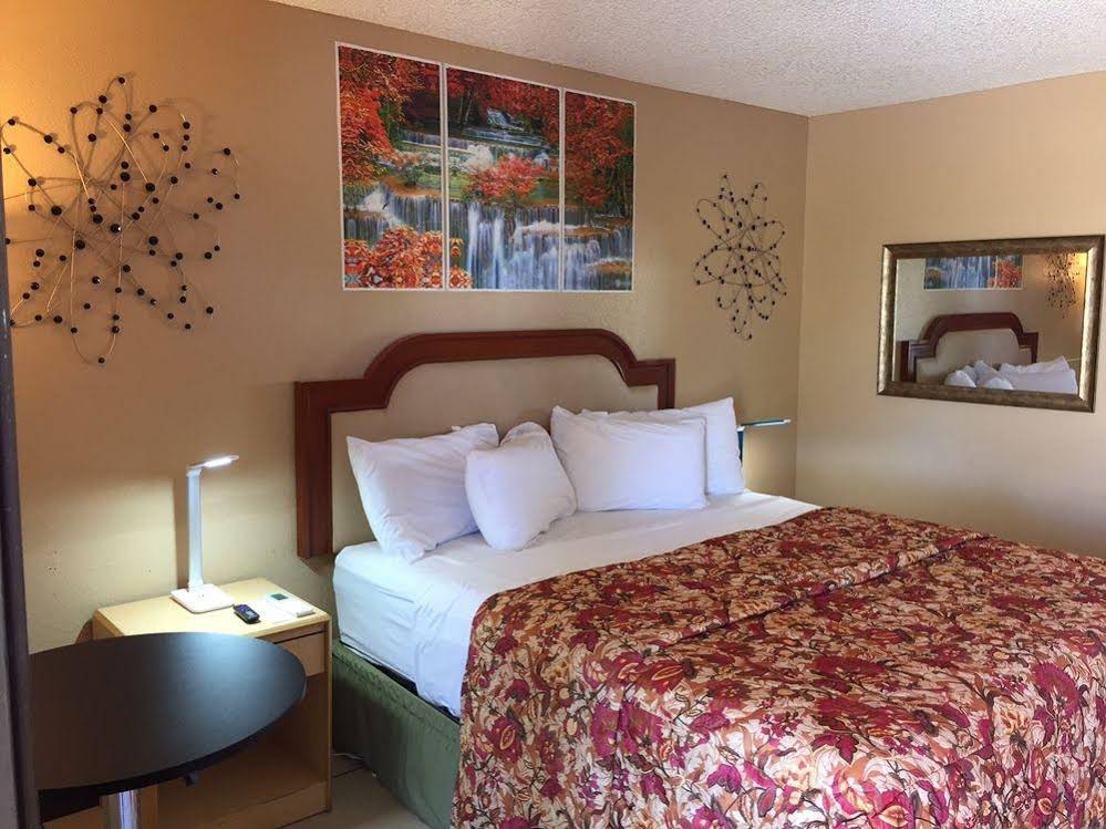 La Siesta Motel