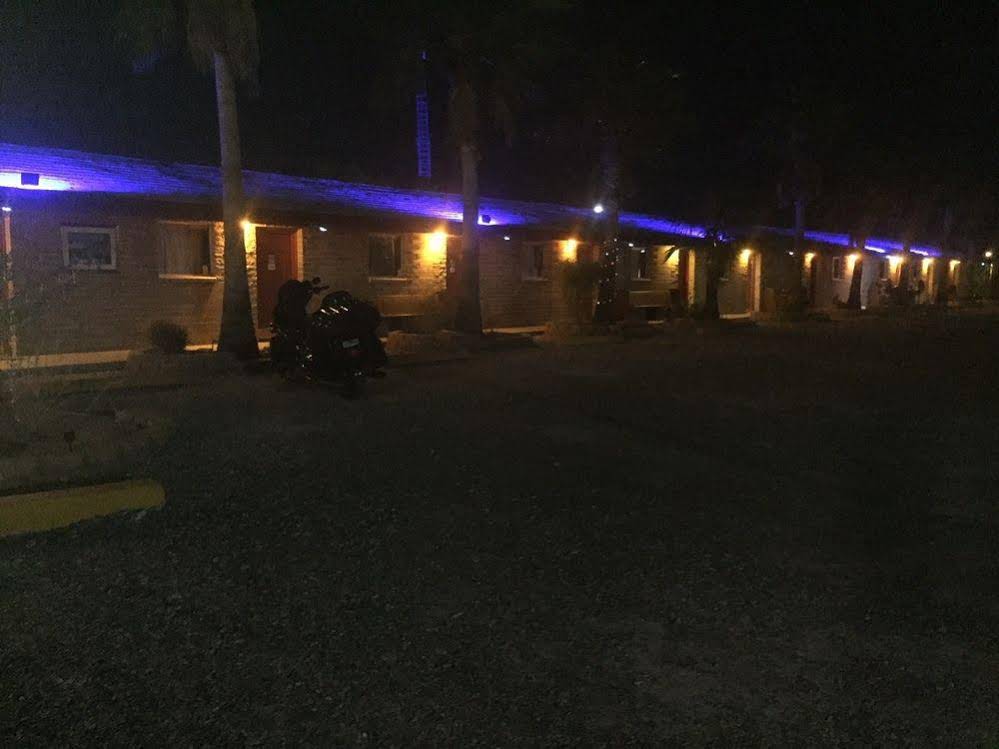 La Siesta Motel