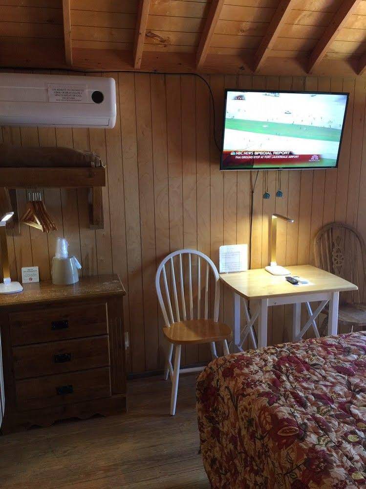 La Siesta Motel