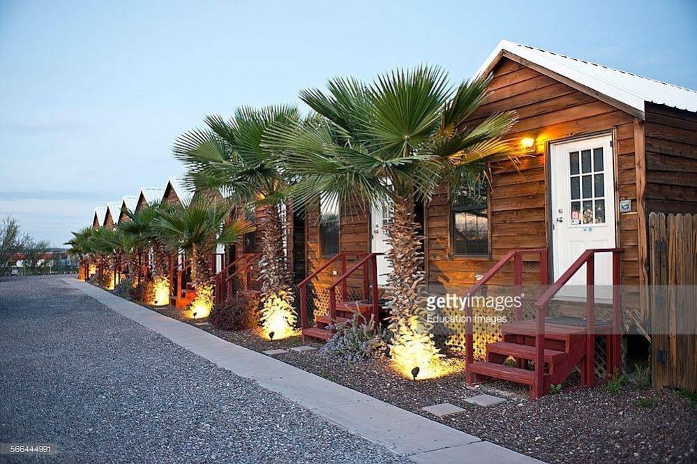 La Siesta Motel