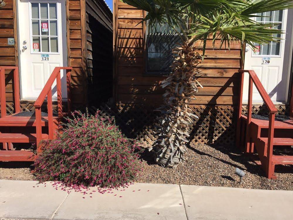 La Siesta Motel