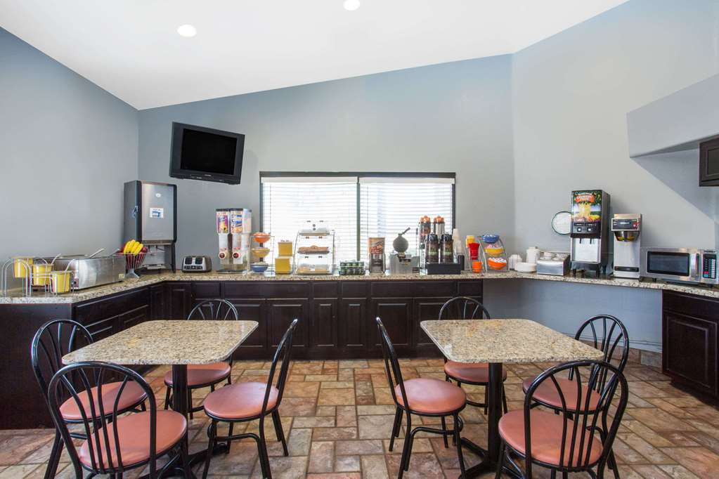 Days Inn by Wyndham Buckeye