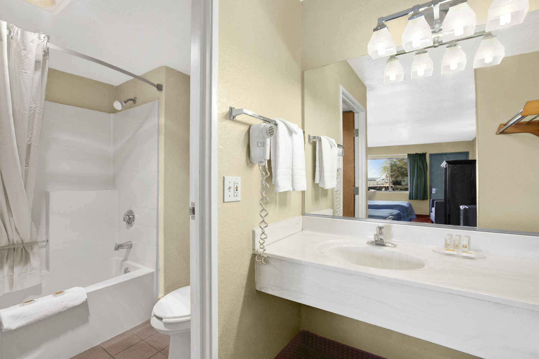 Days Inn by Wyndham Buckeye