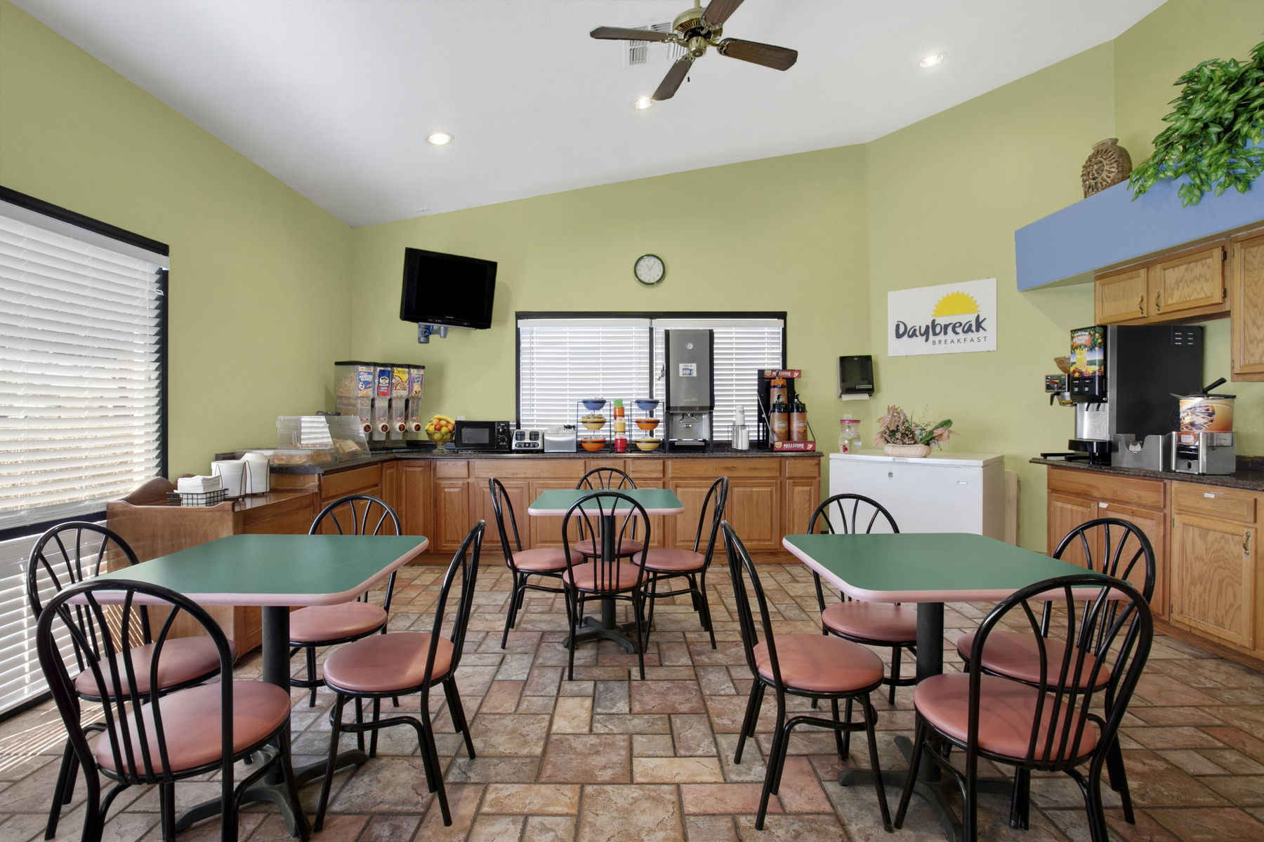 Days Inn by Wyndham Buckeye