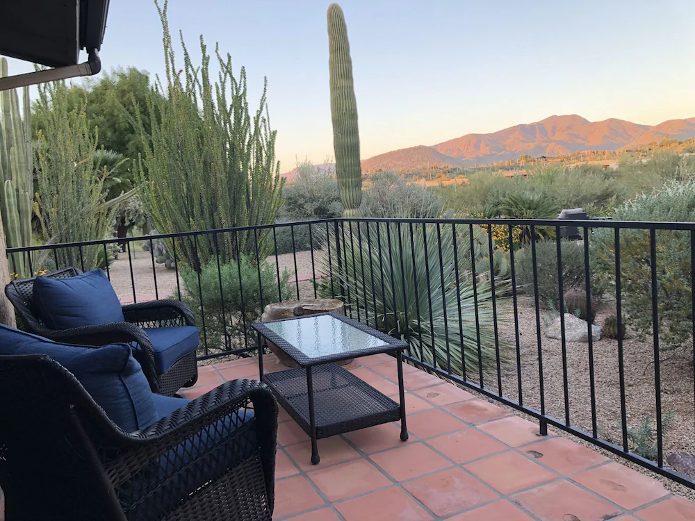 Tranquil Desert Getaway by Casago