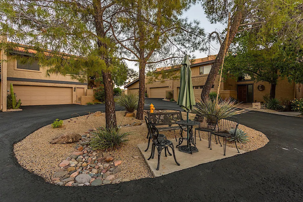 Tranquil Desert Getaway by Casago