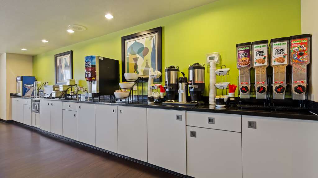 Best Western Douglas Inn & Suites