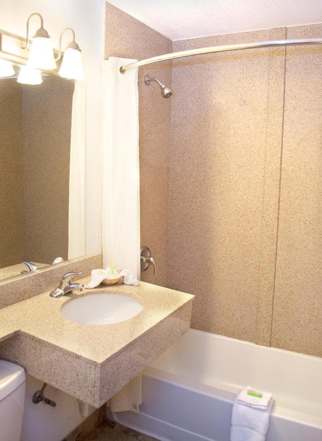 Travelodge by Wyndham Northern Arizona University Downtown