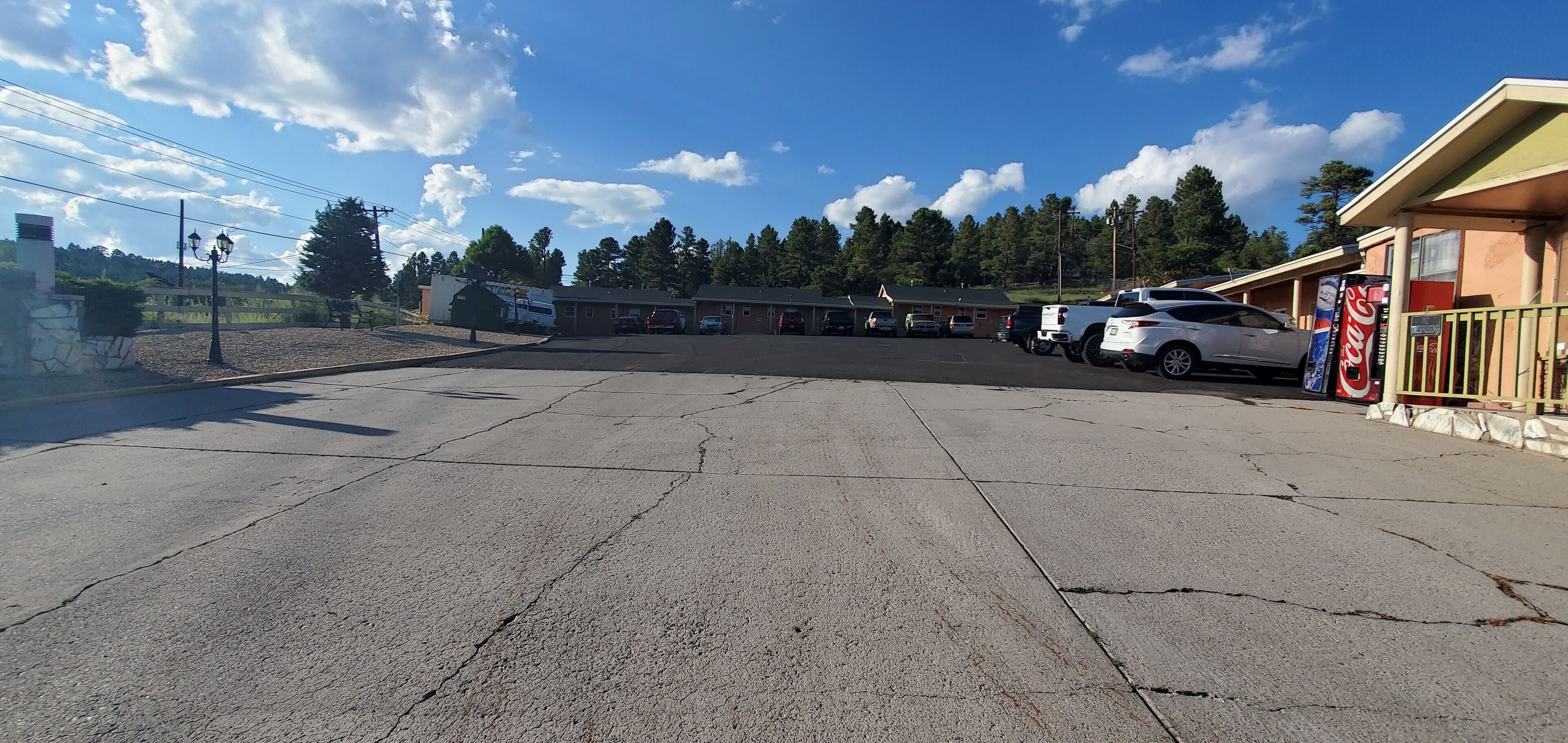 Travelers Inn