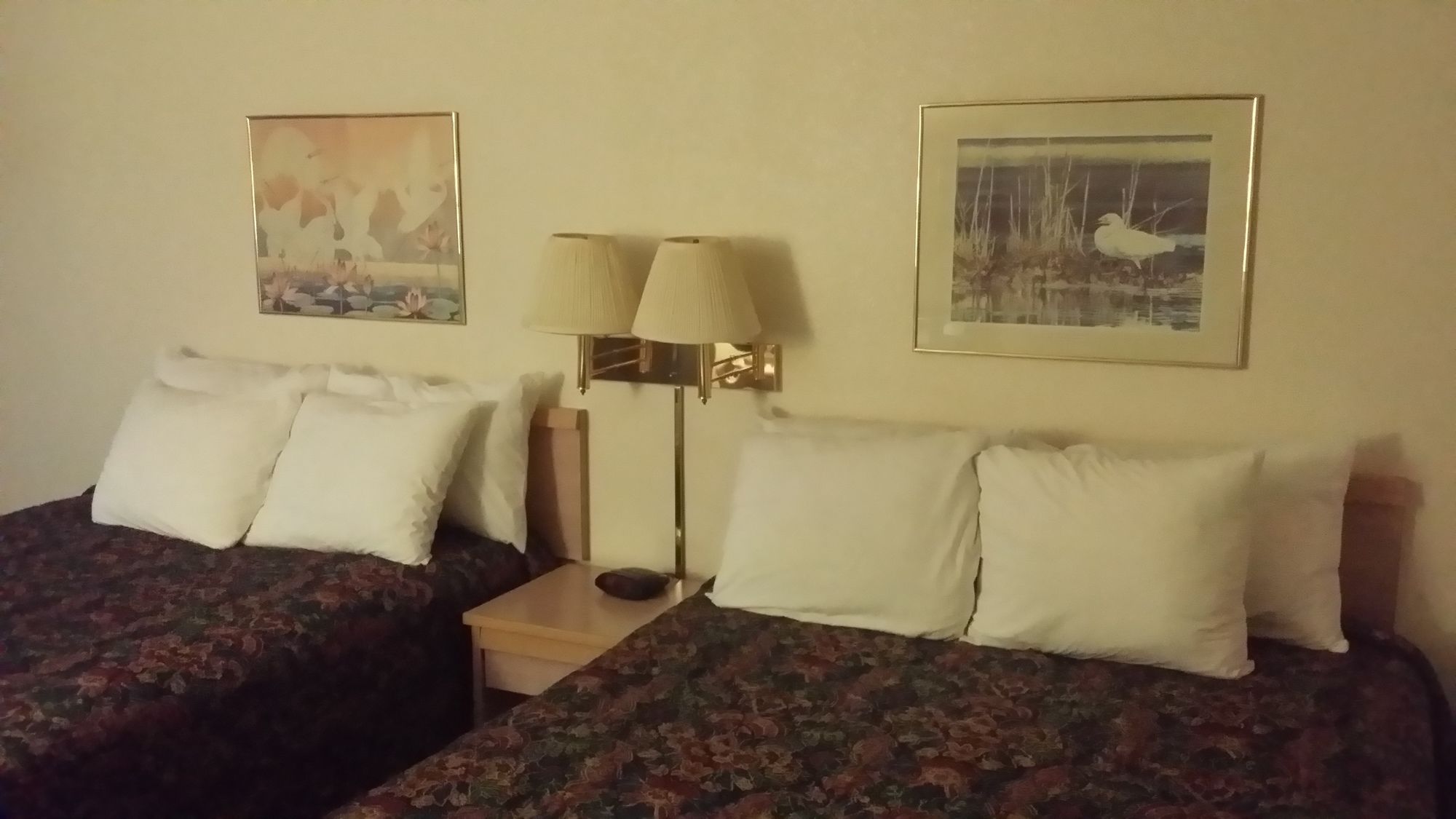 Americas Choice Inn & Suites