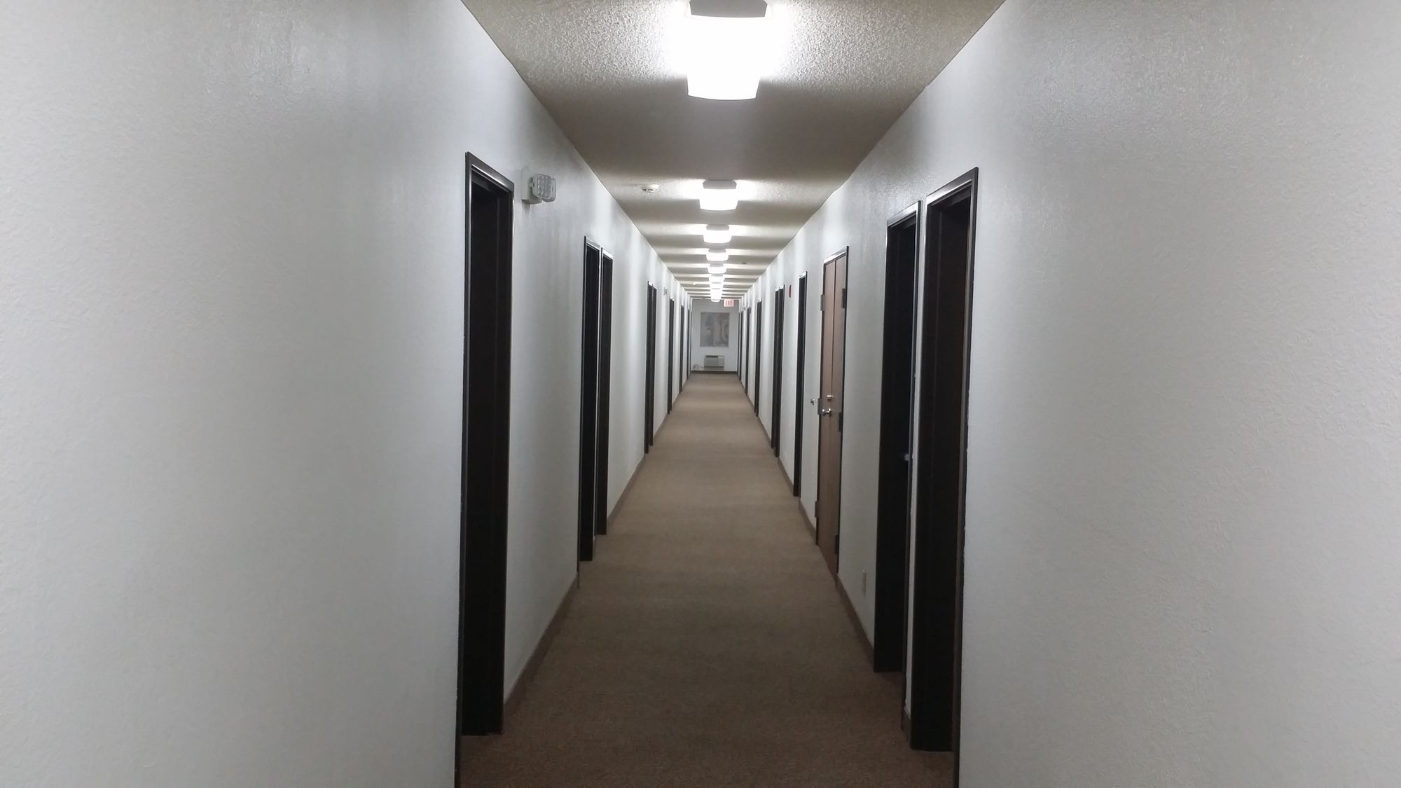 Americas Choice Inn & Suites