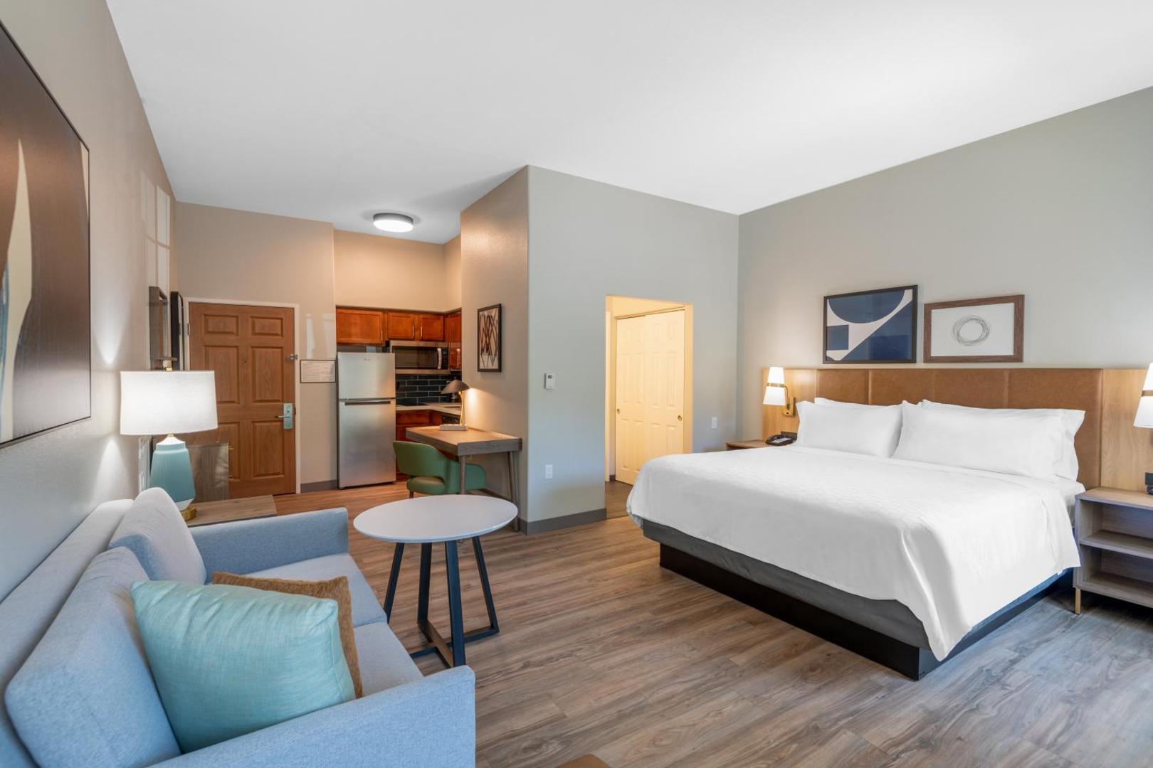 Staybridge Suites Phoenix-Glendale
