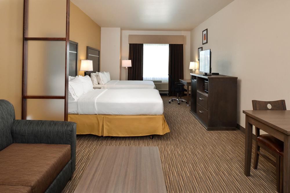 Holiday Inn Express & Suites Globe